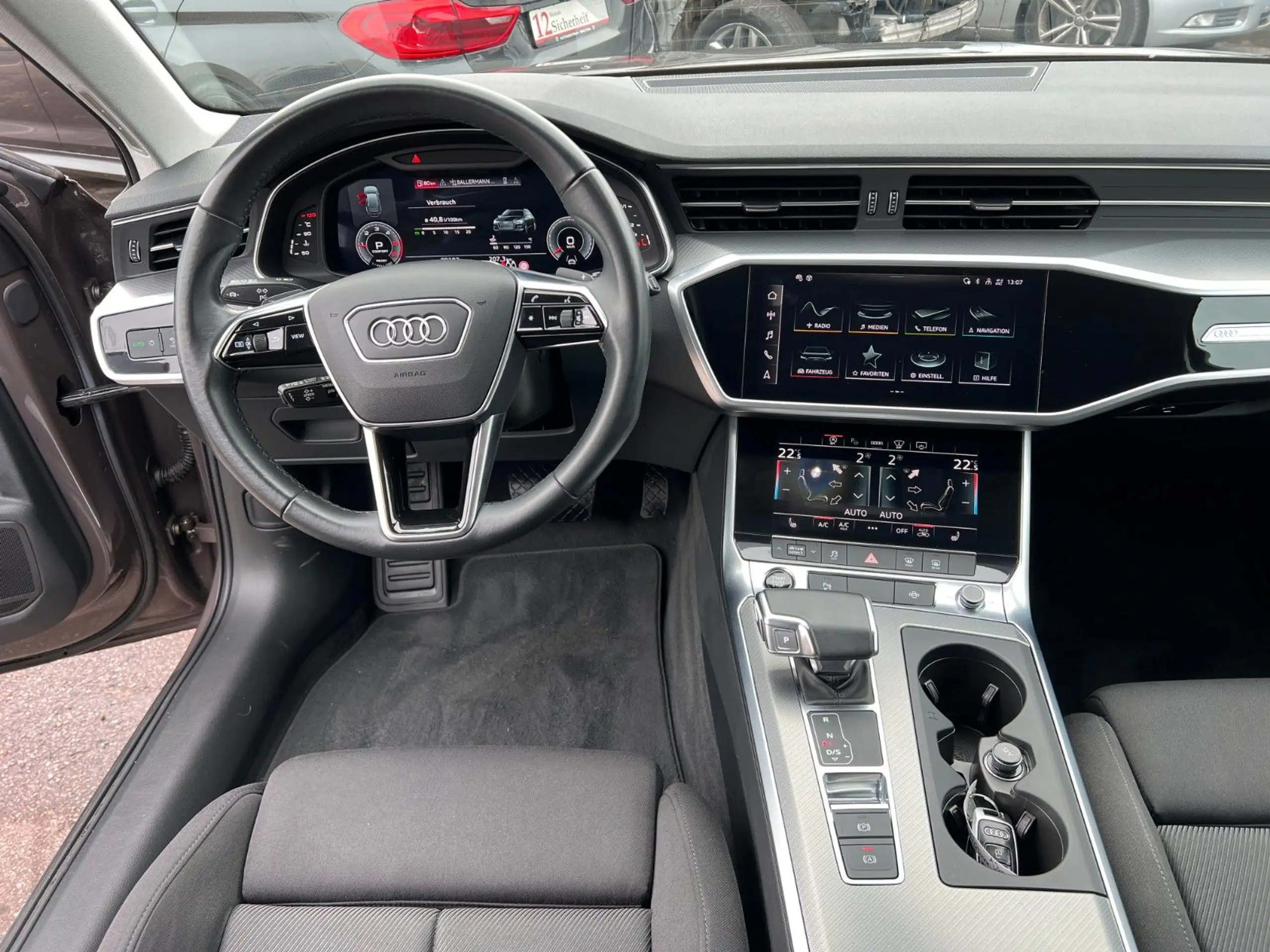 Audi - A6