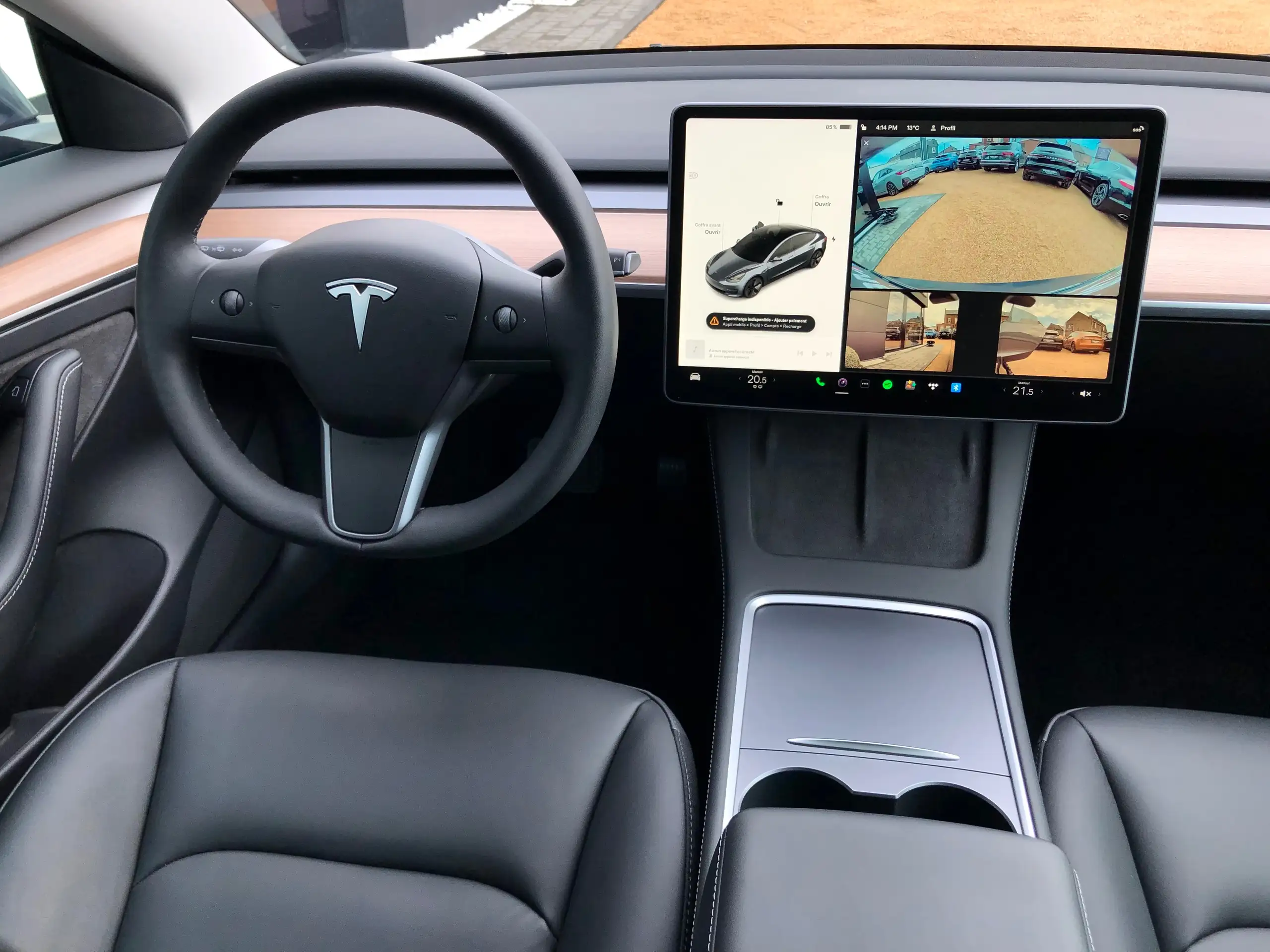 Tesla - Model 3