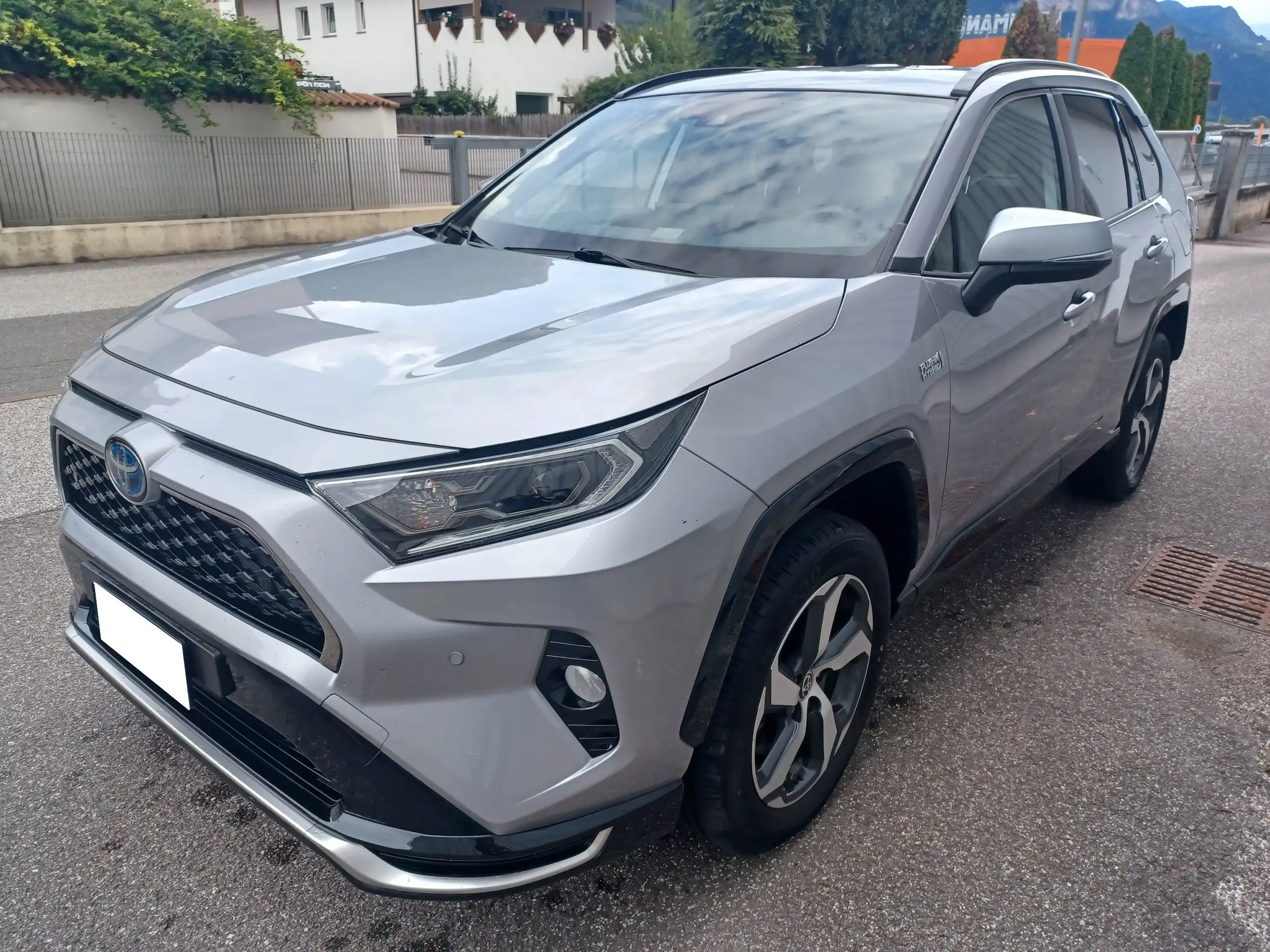 Toyota - RAV 4