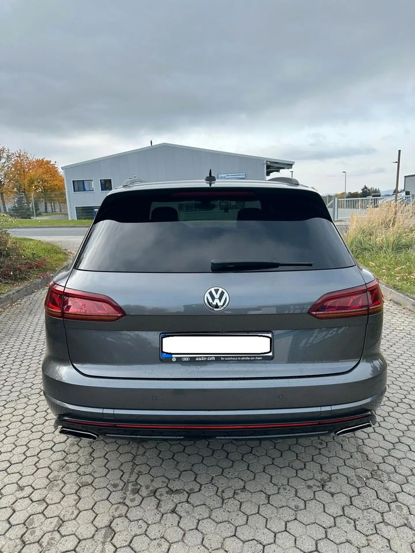 Volkswagen - Touareg