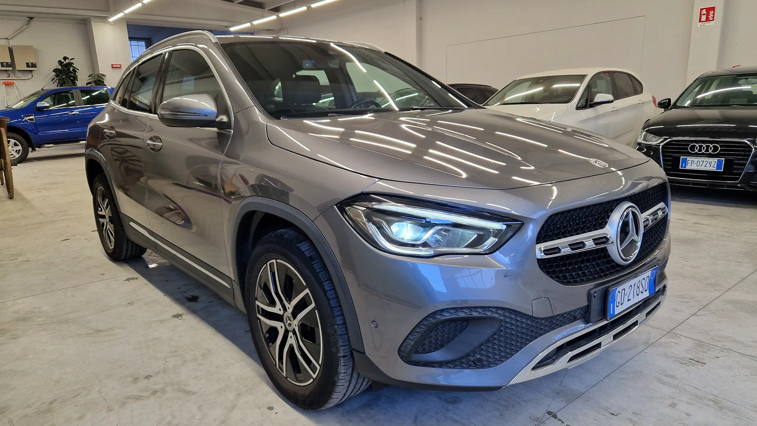 Mercedes-Benz - GLA 200