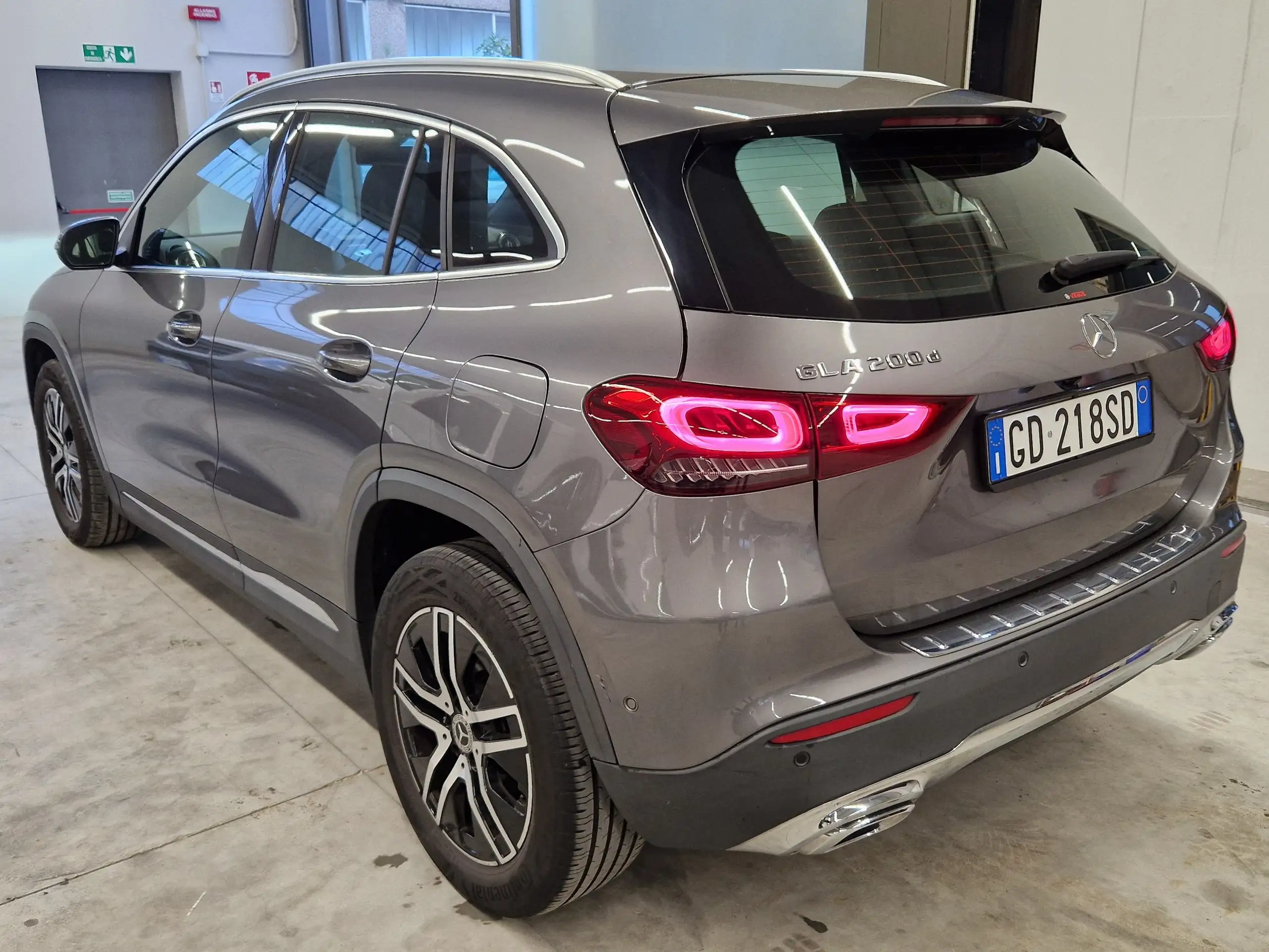 Mercedes-Benz - GLA 200