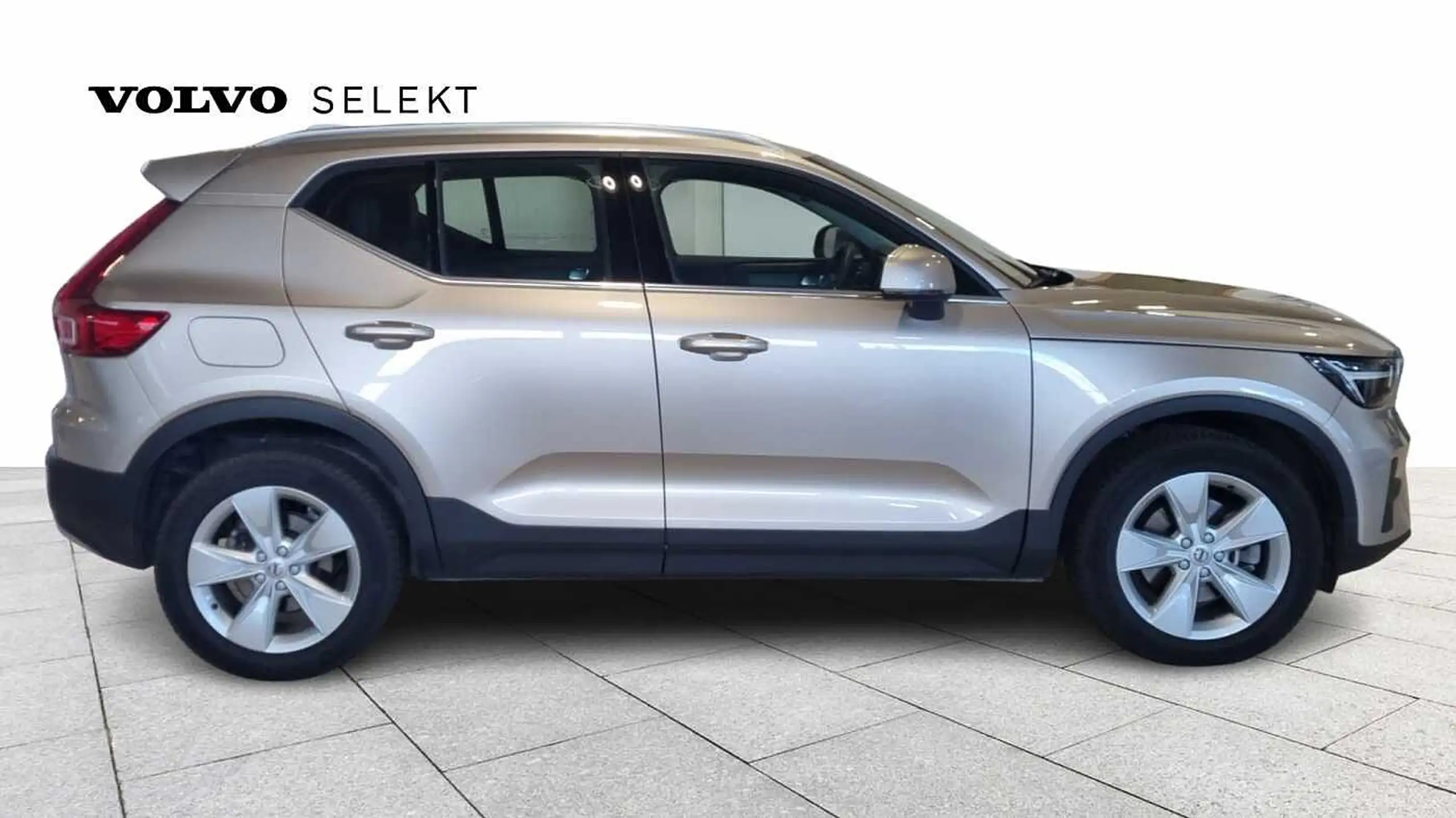 Volvo - XC40