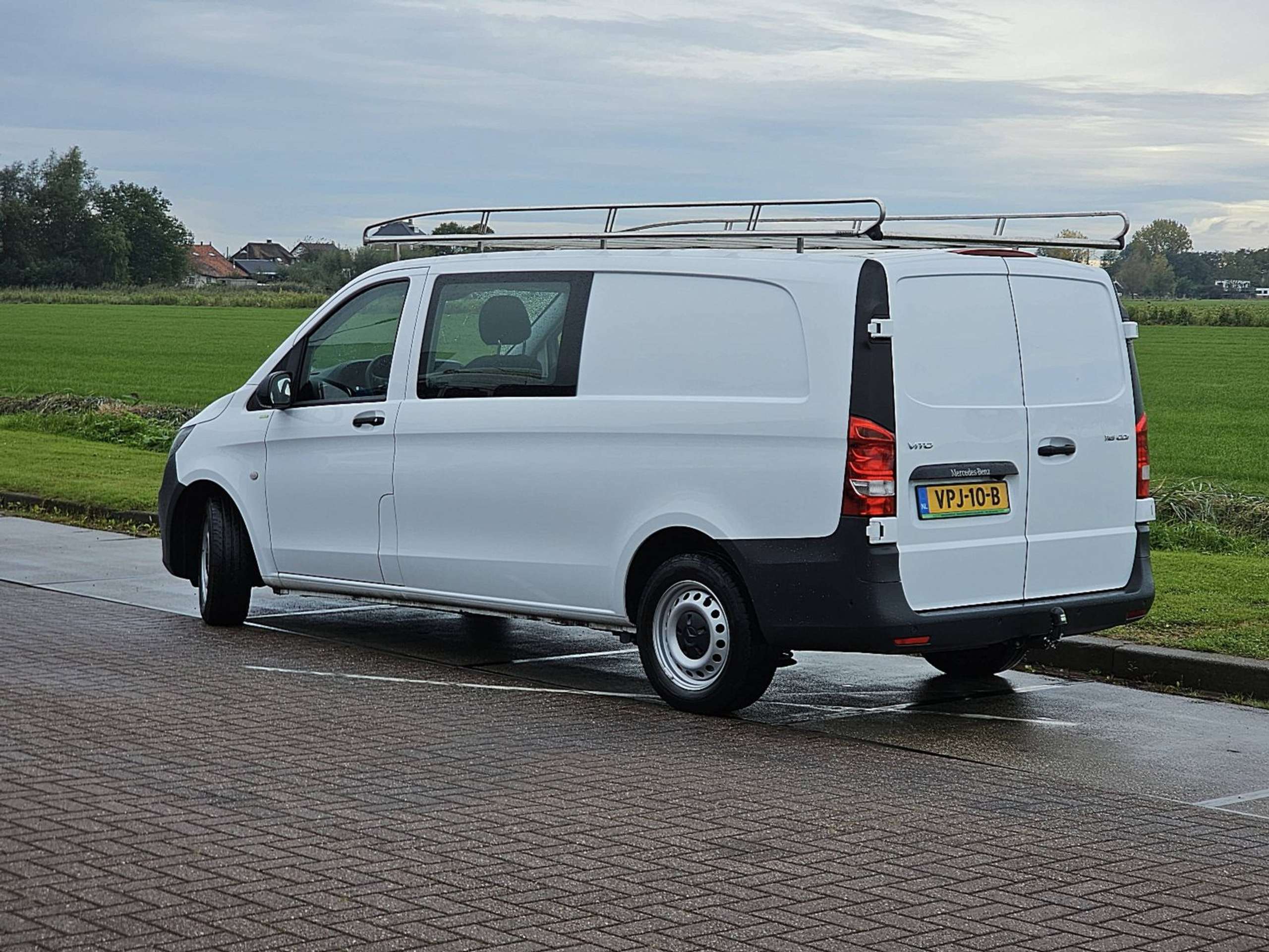 Mercedes-Benz - Vito