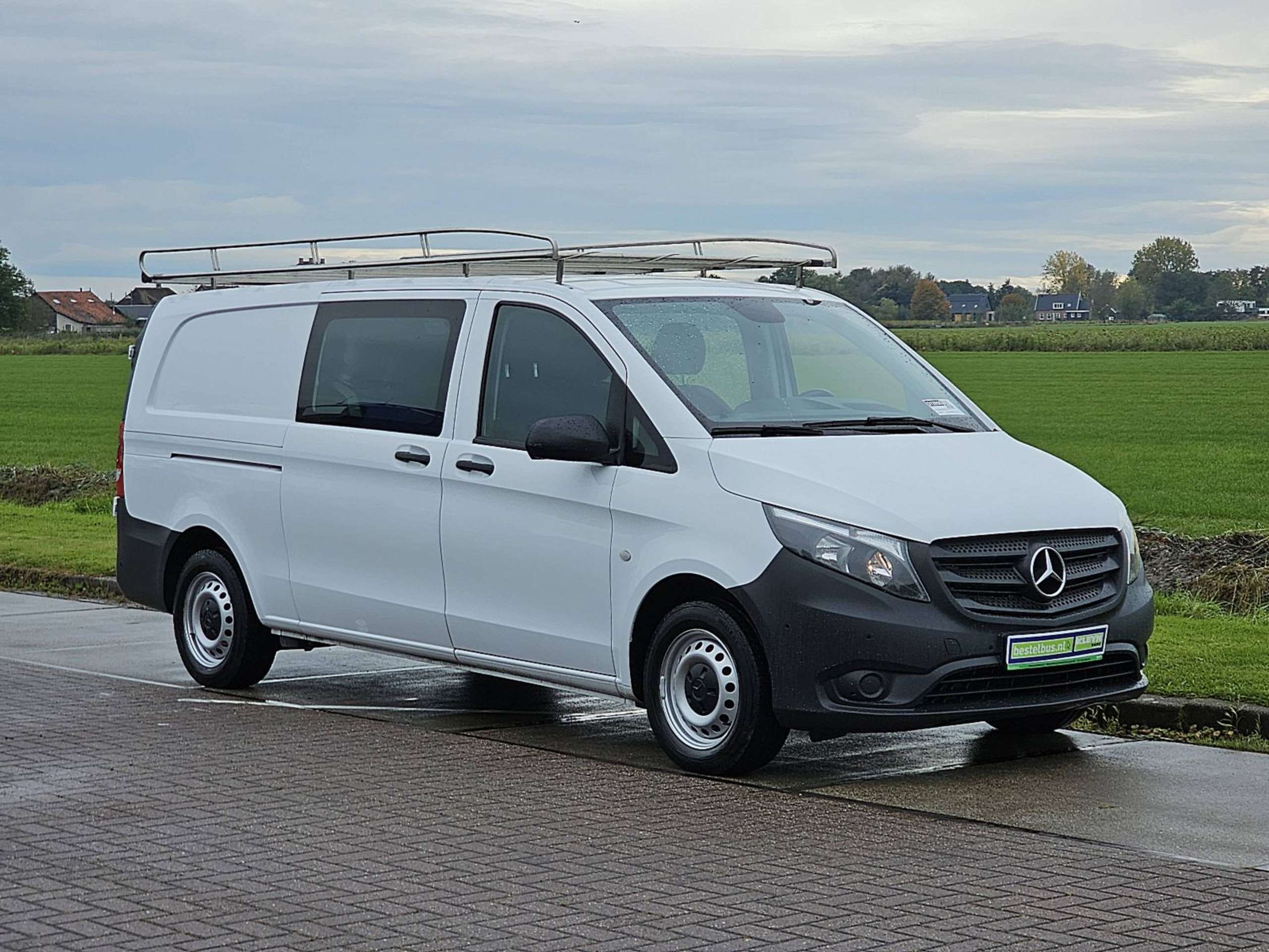 Mercedes-Benz - Vito