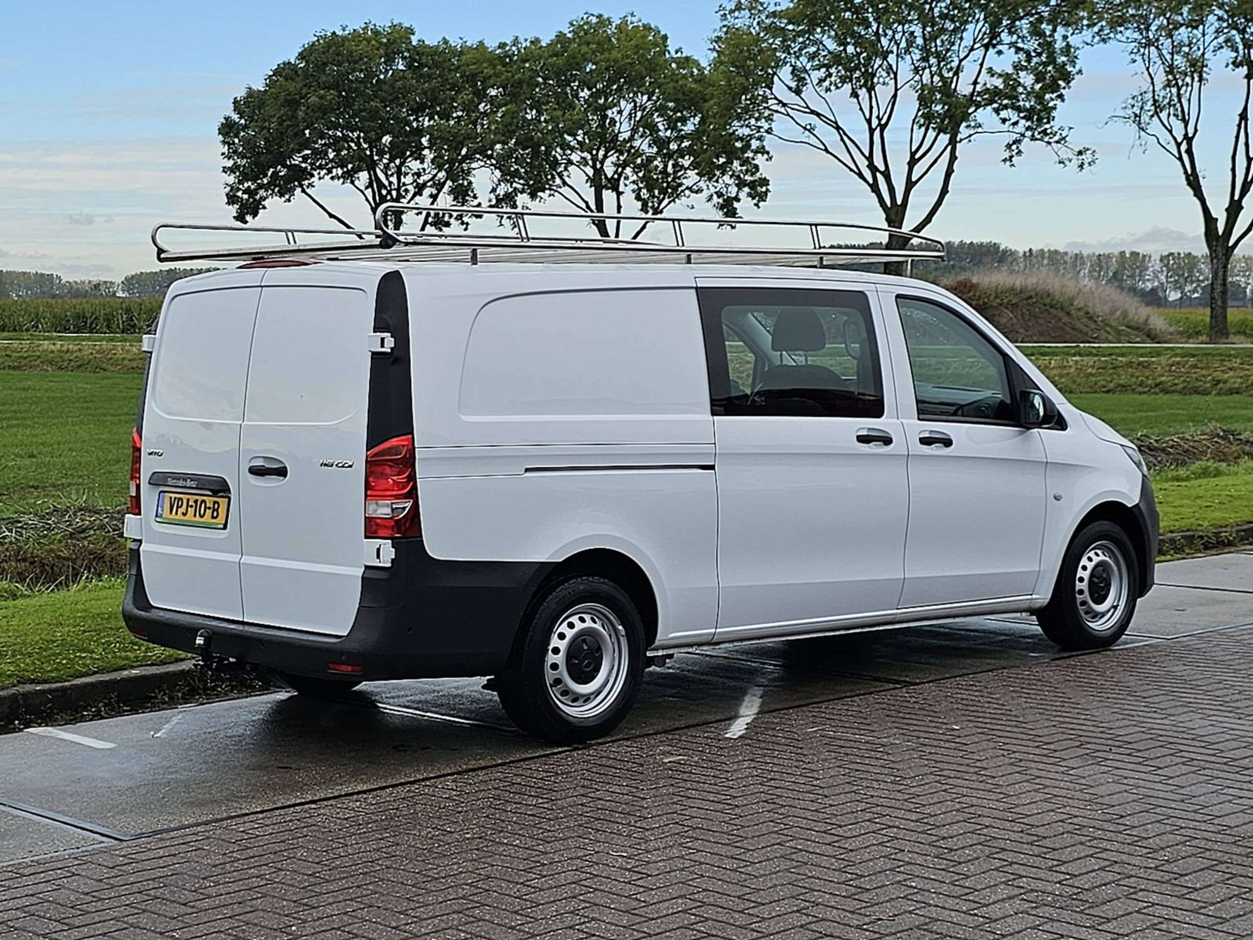 Mercedes-Benz - Vito