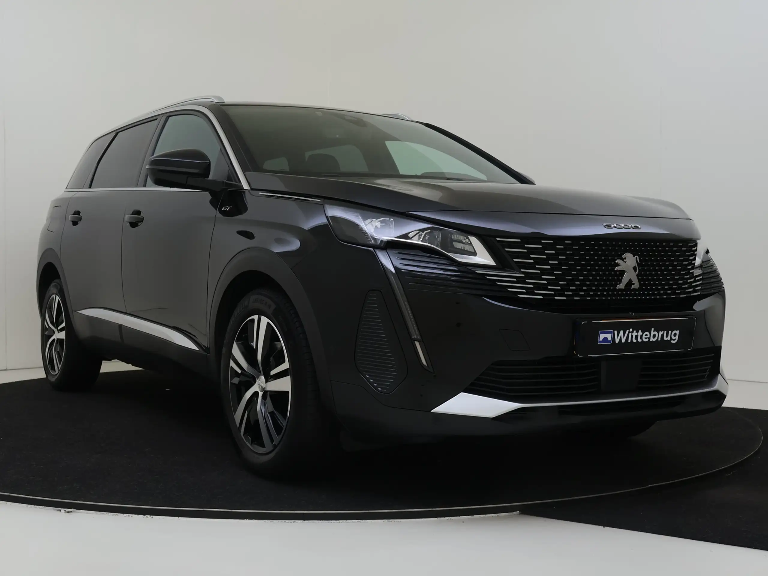 Peugeot - 5008