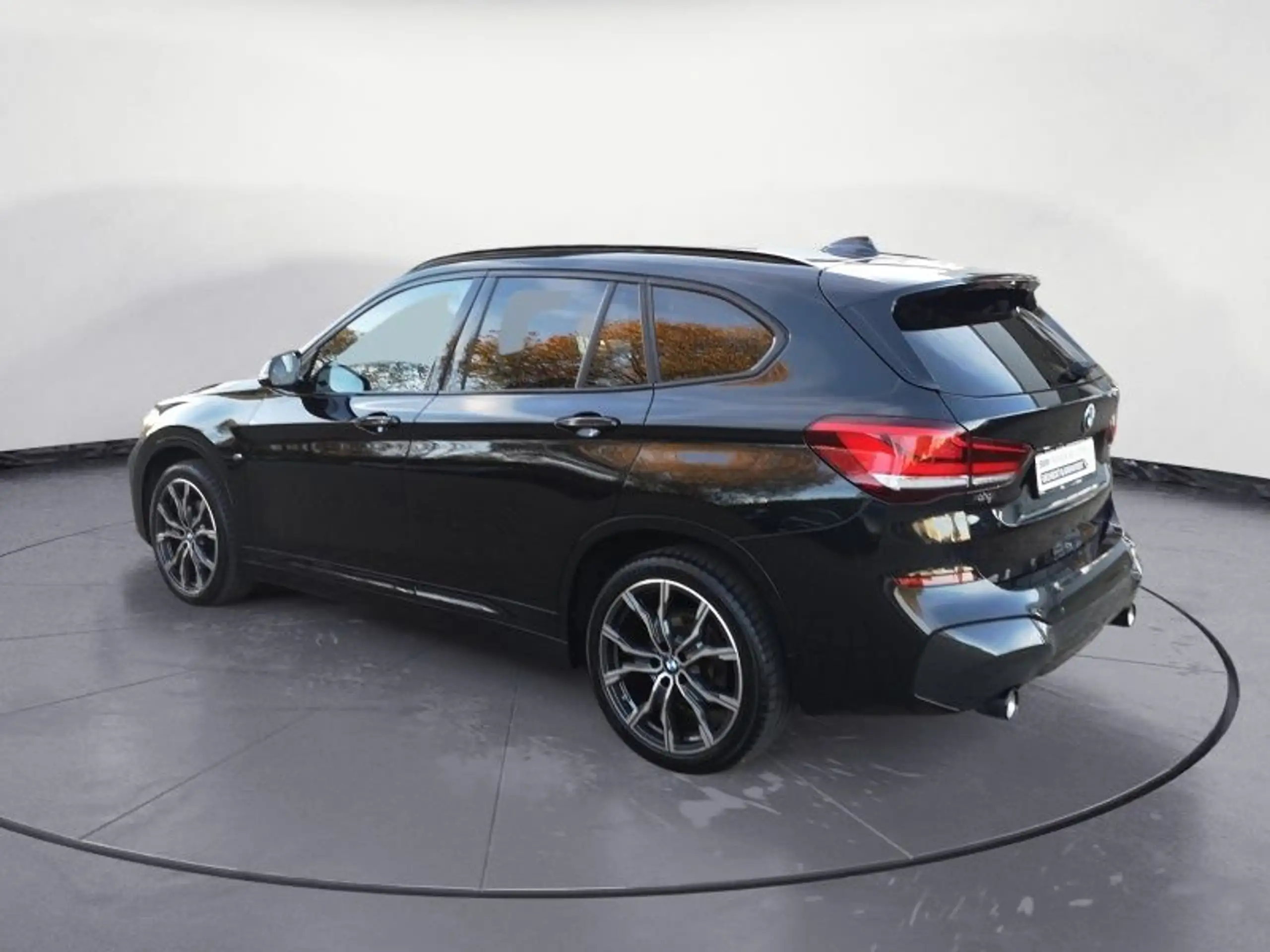 BMW - X1