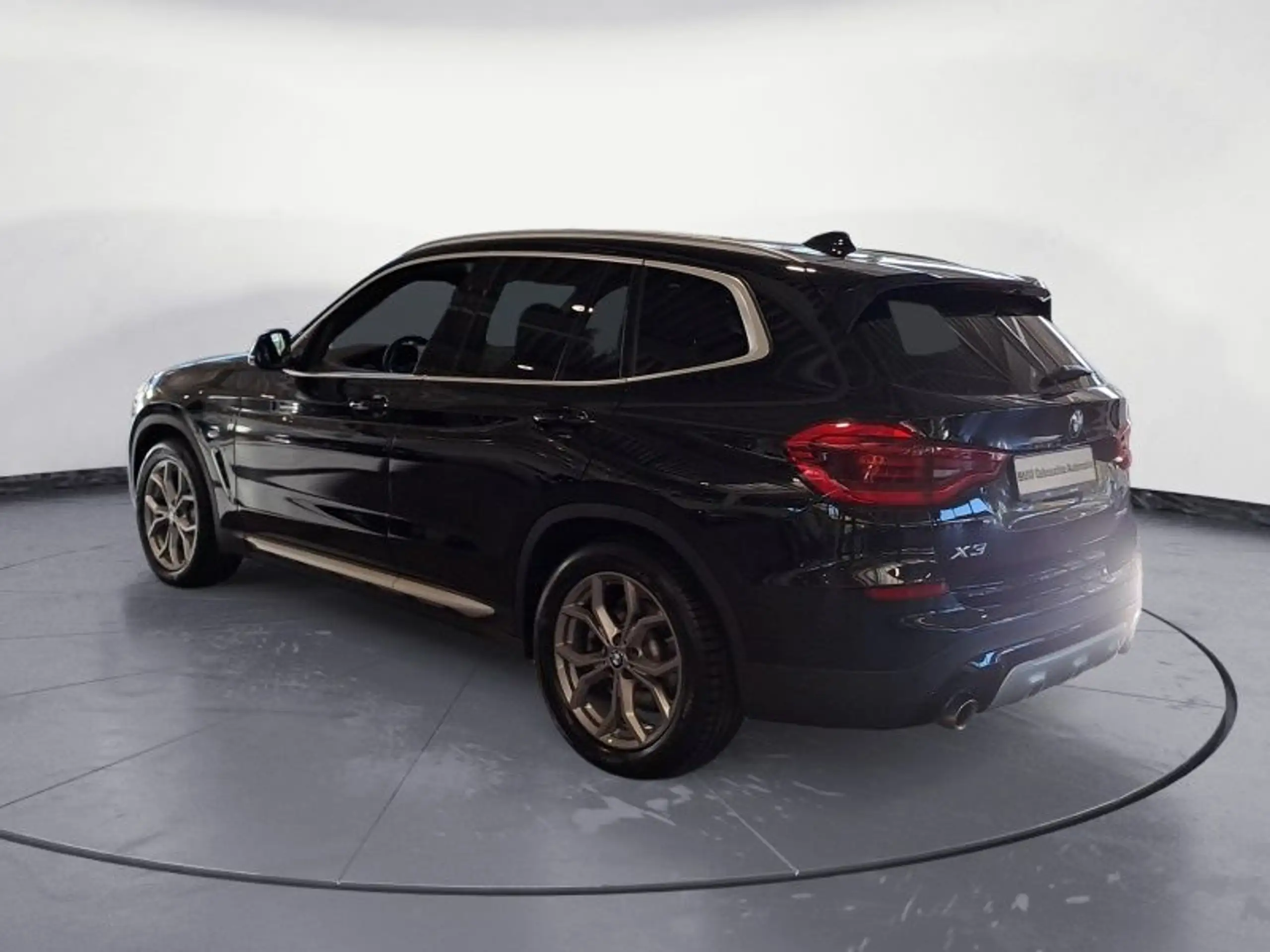 BMW - X3