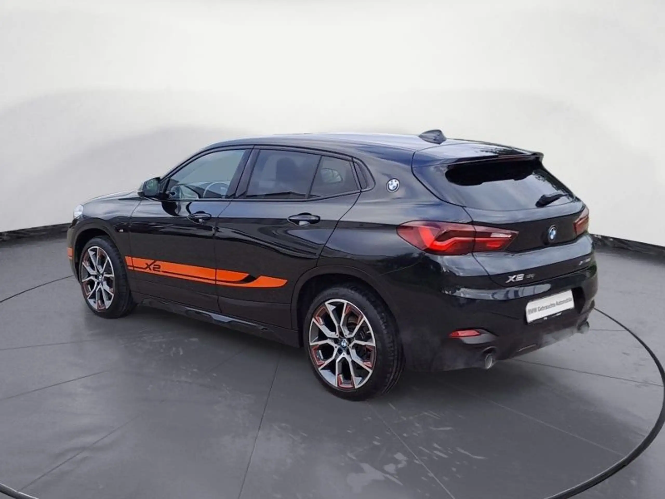 BMW - X2