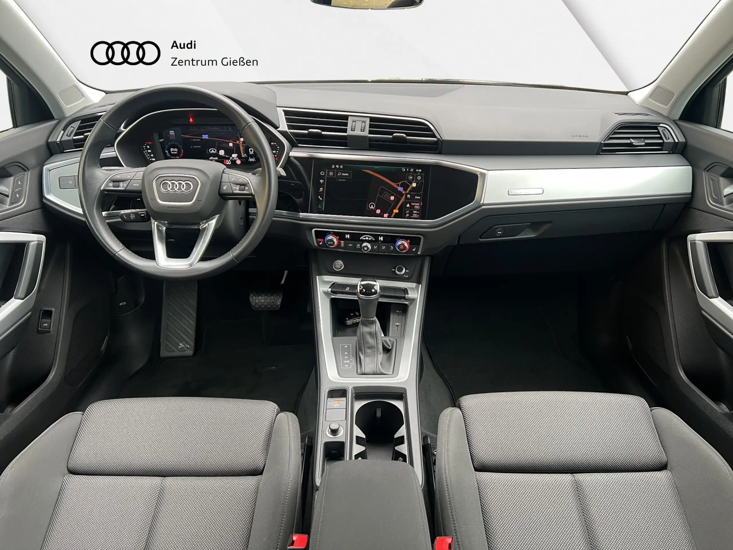 Audi - Q3