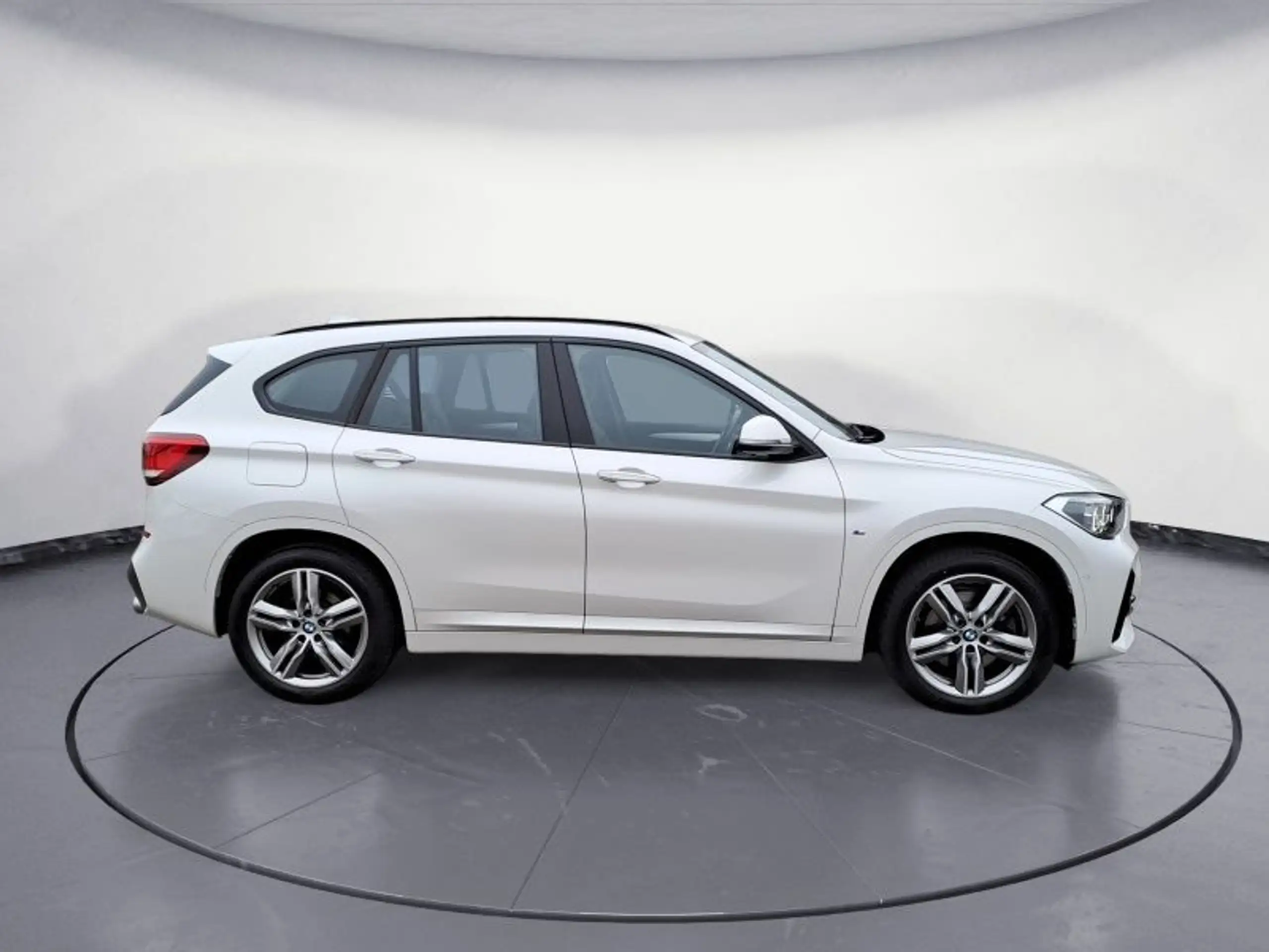 BMW - X1