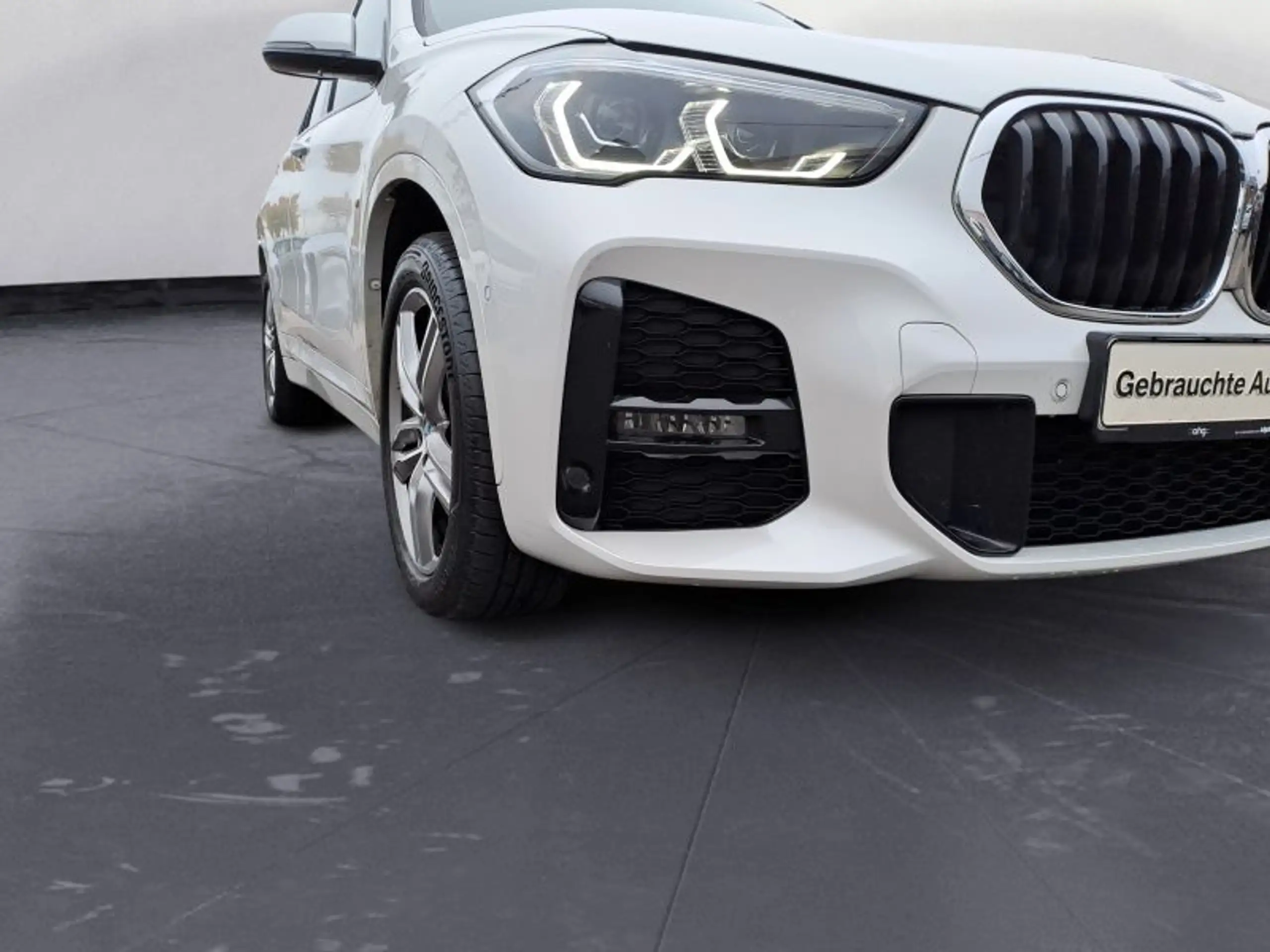 BMW - X1