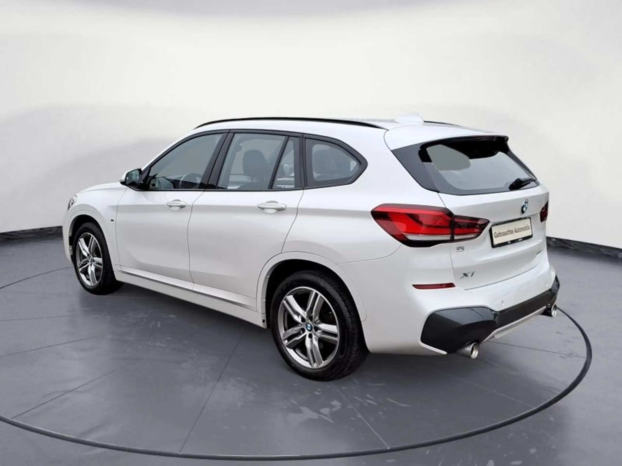 BMW - X1