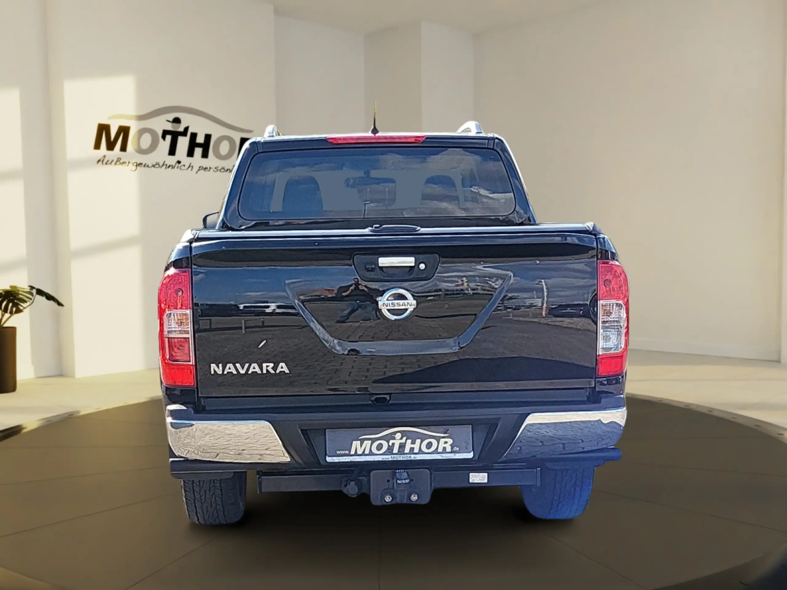 Nissan - Navara