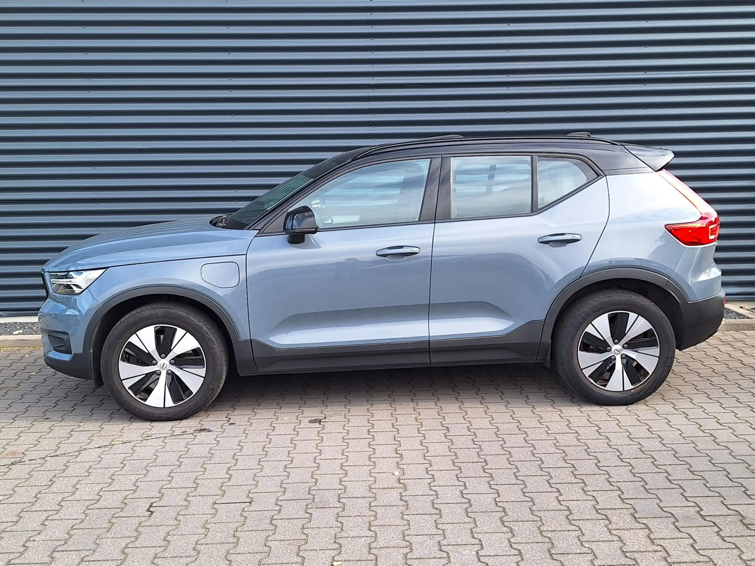 Volvo - XC40