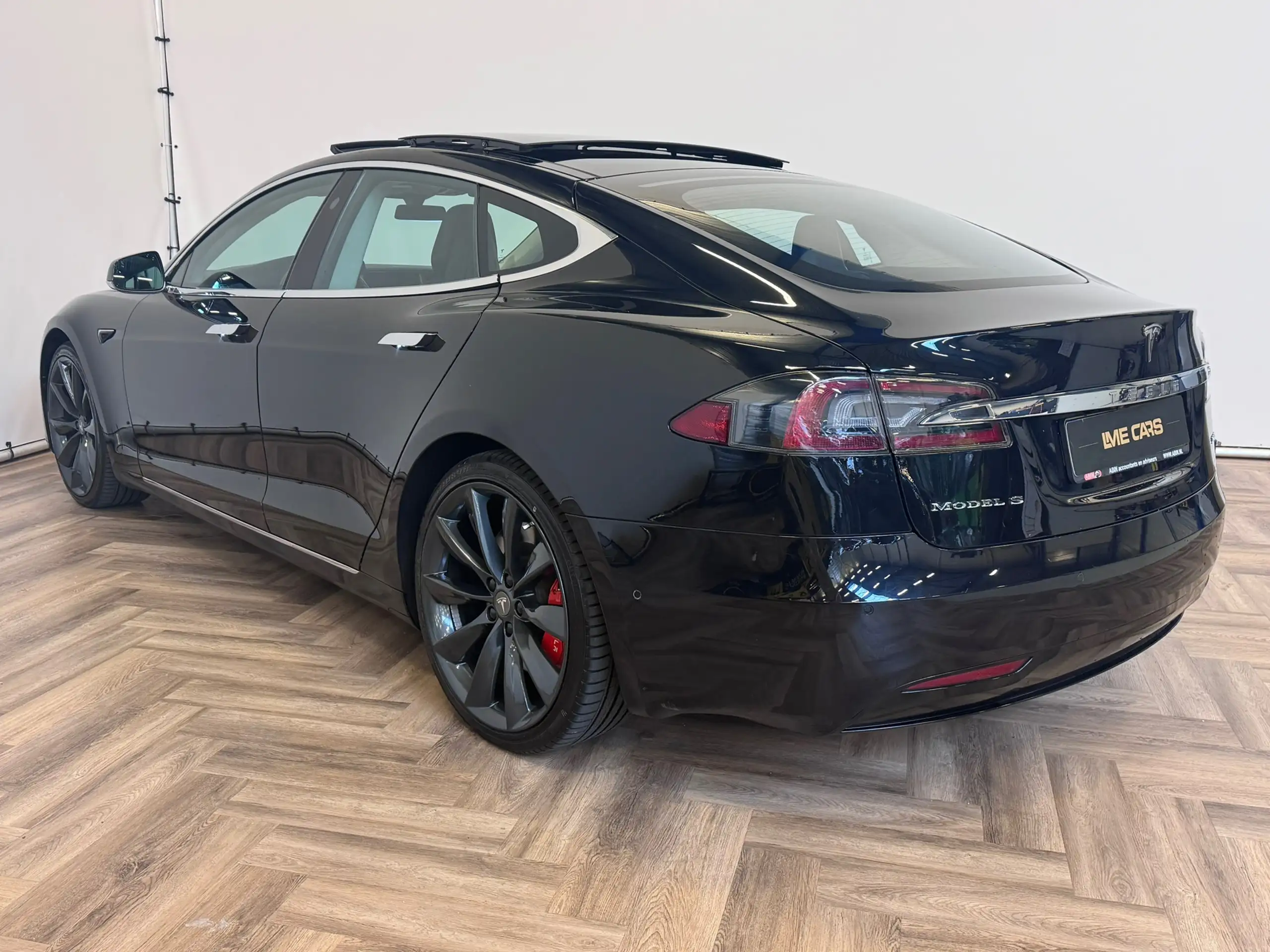 Tesla - Model S