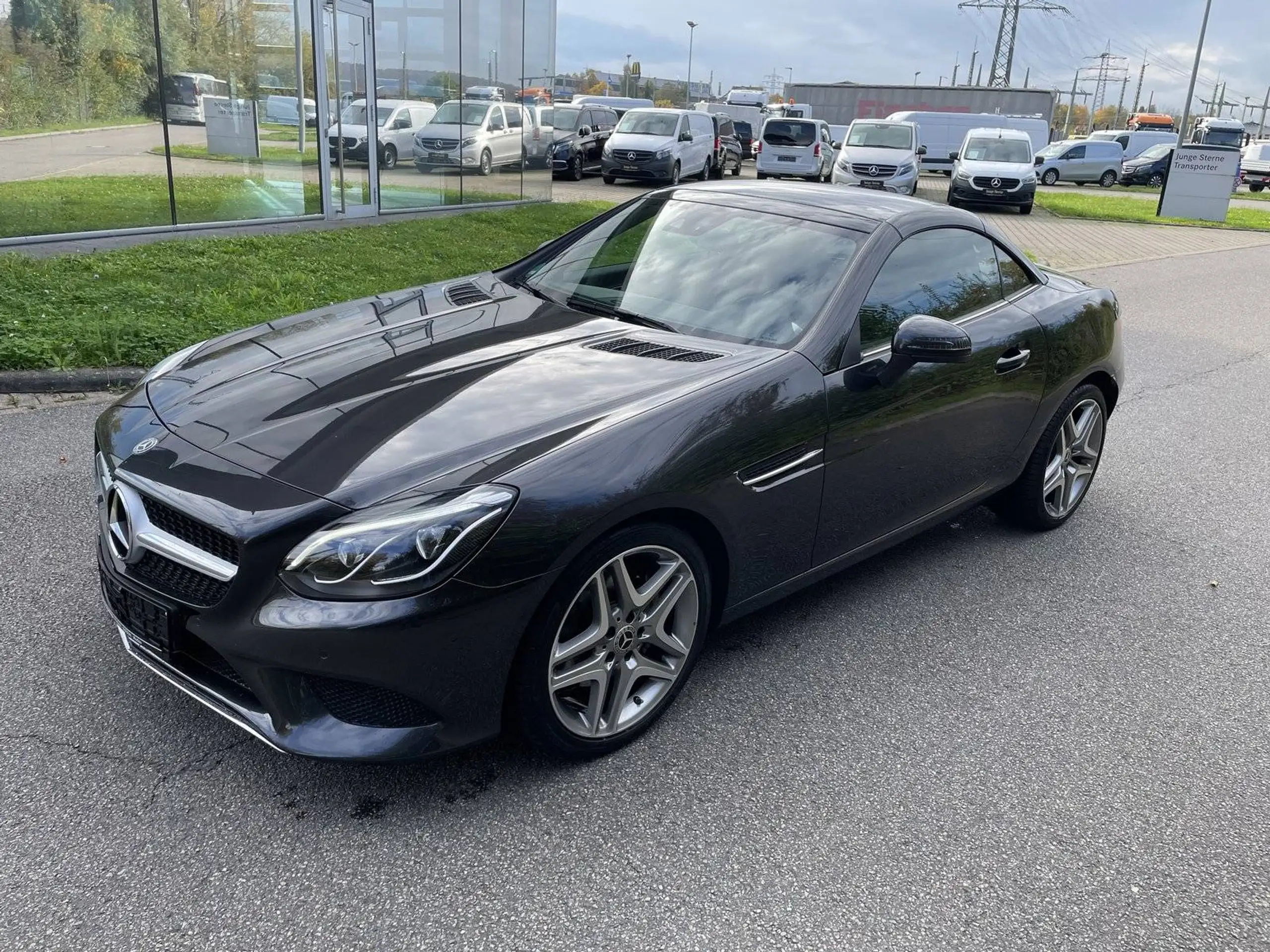 Mercedes-Benz - SLC 200