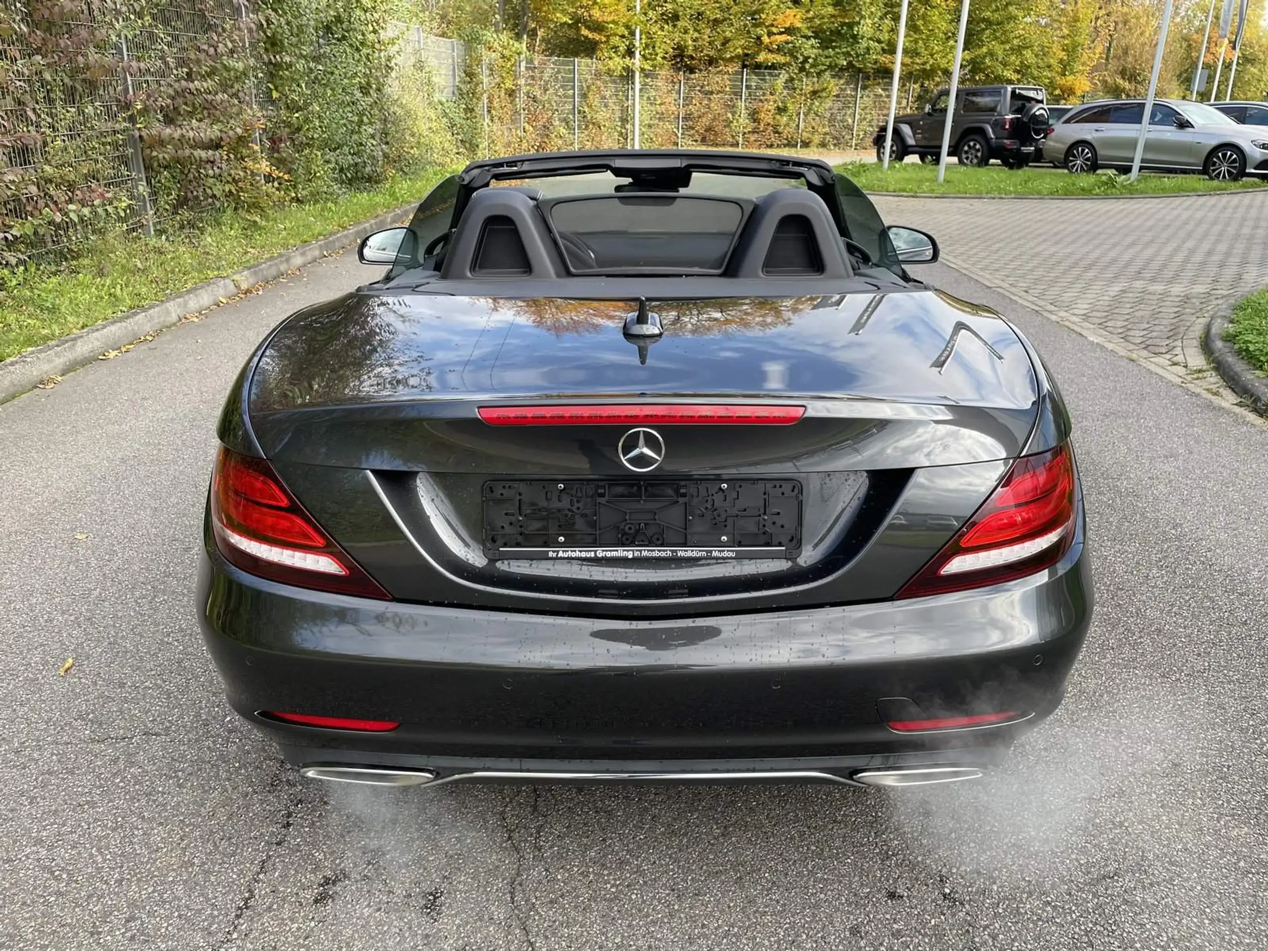 Mercedes-Benz - SLC 200