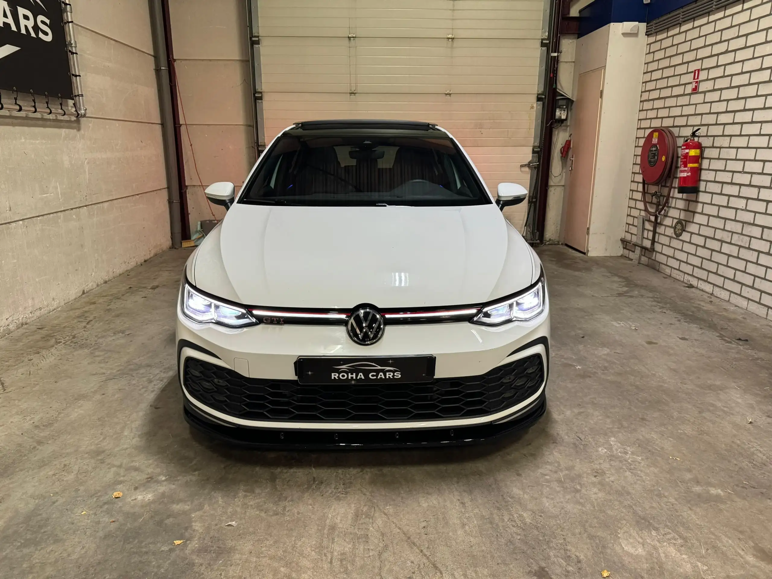 Volkswagen - Golf GTI