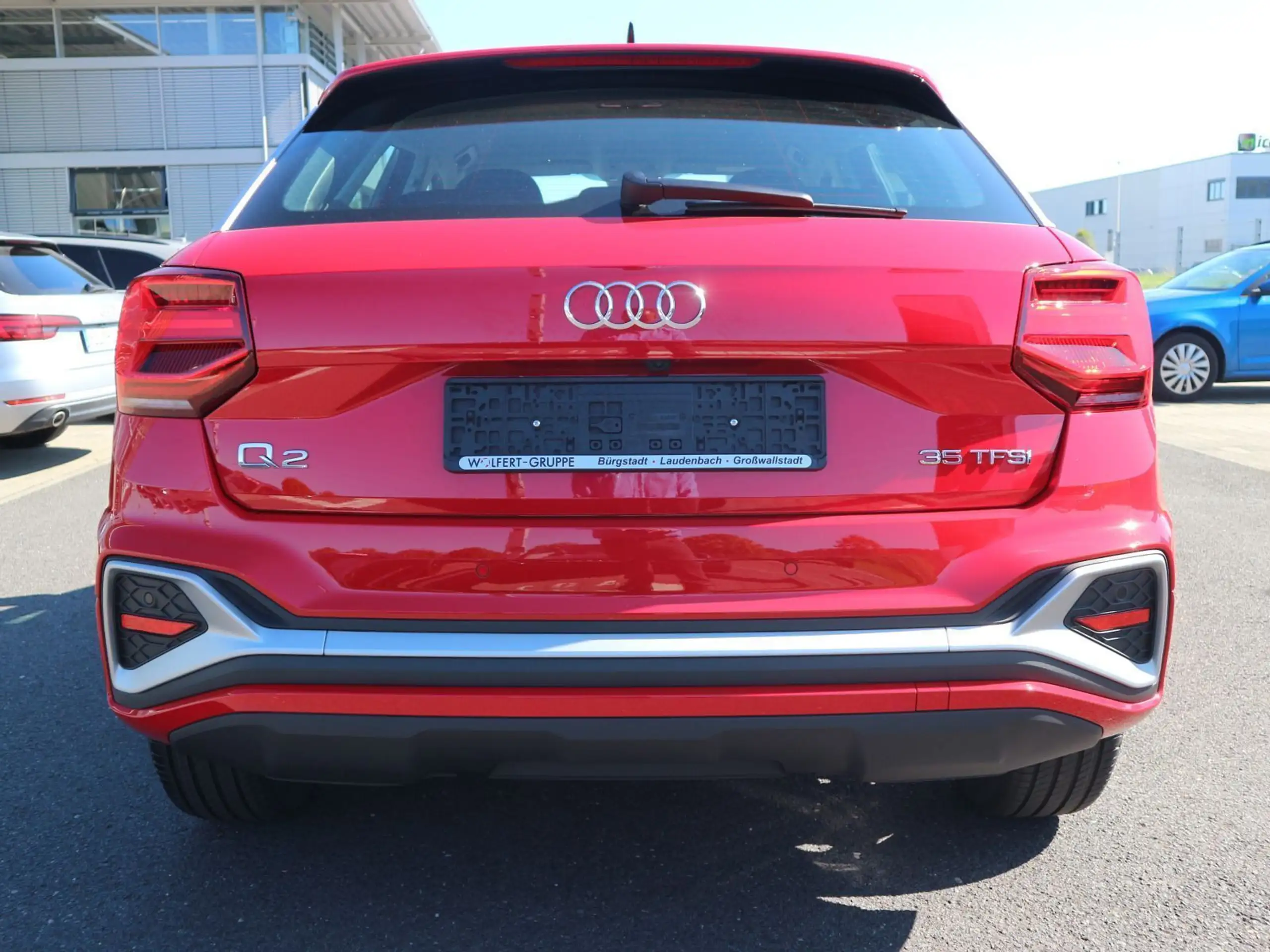 Audi - Q2