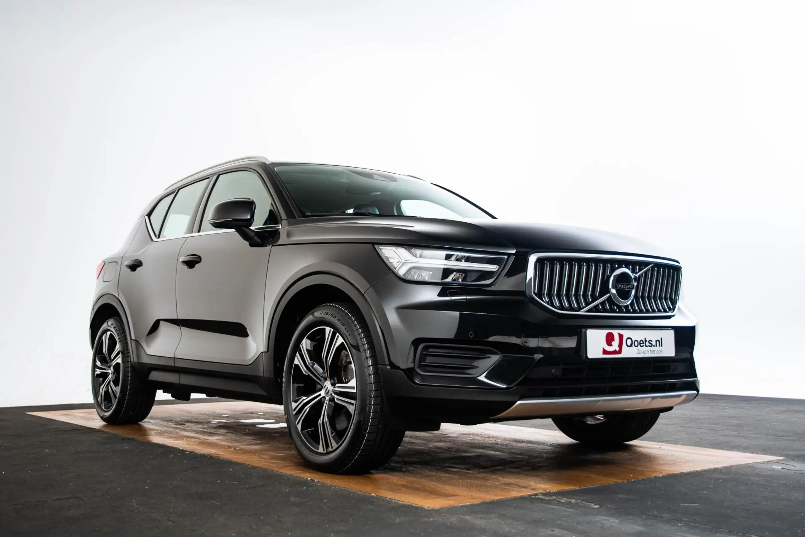 Volvo - XC40