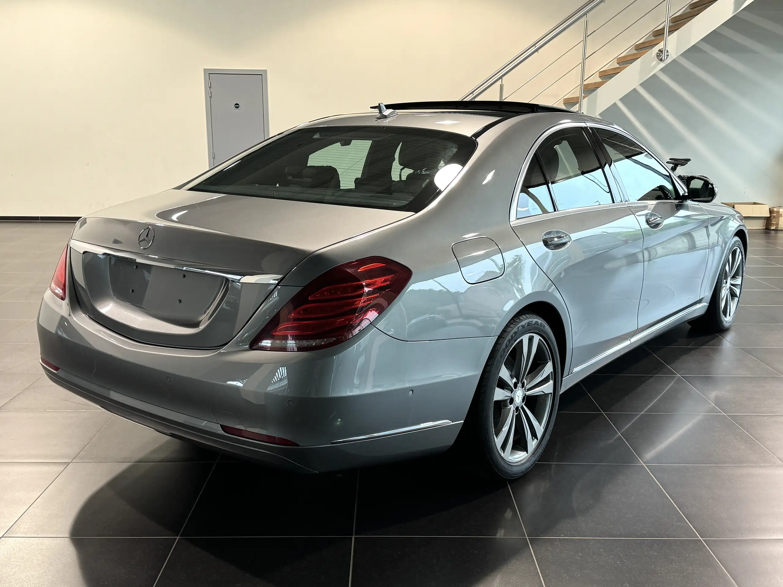 Mercedes-Benz - S 350