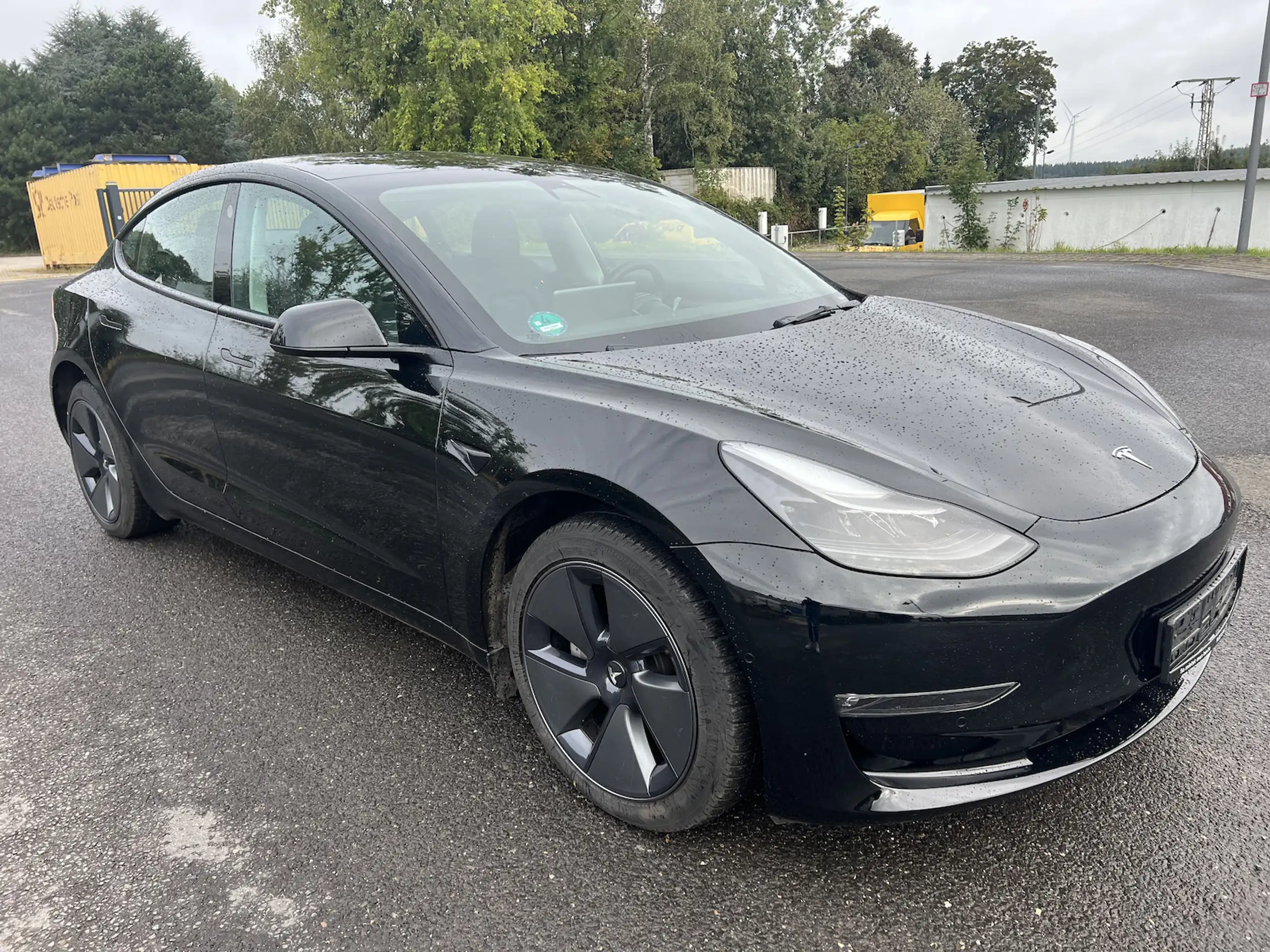 Tesla - Model 3