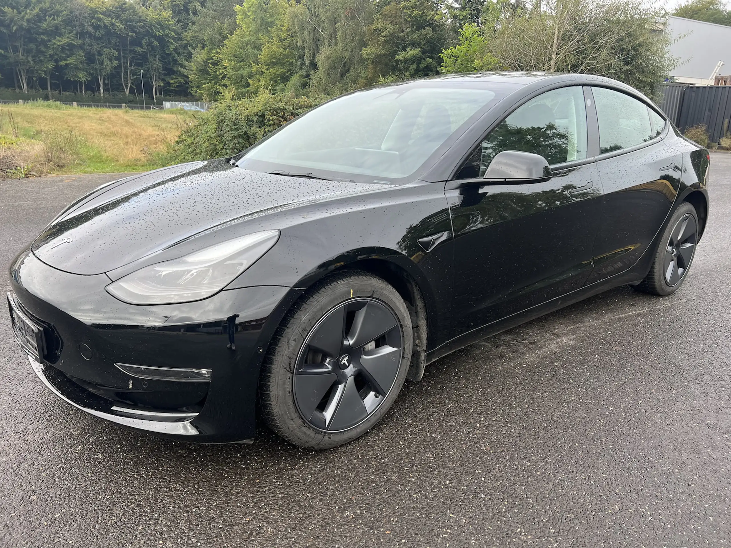 Tesla - Model 3