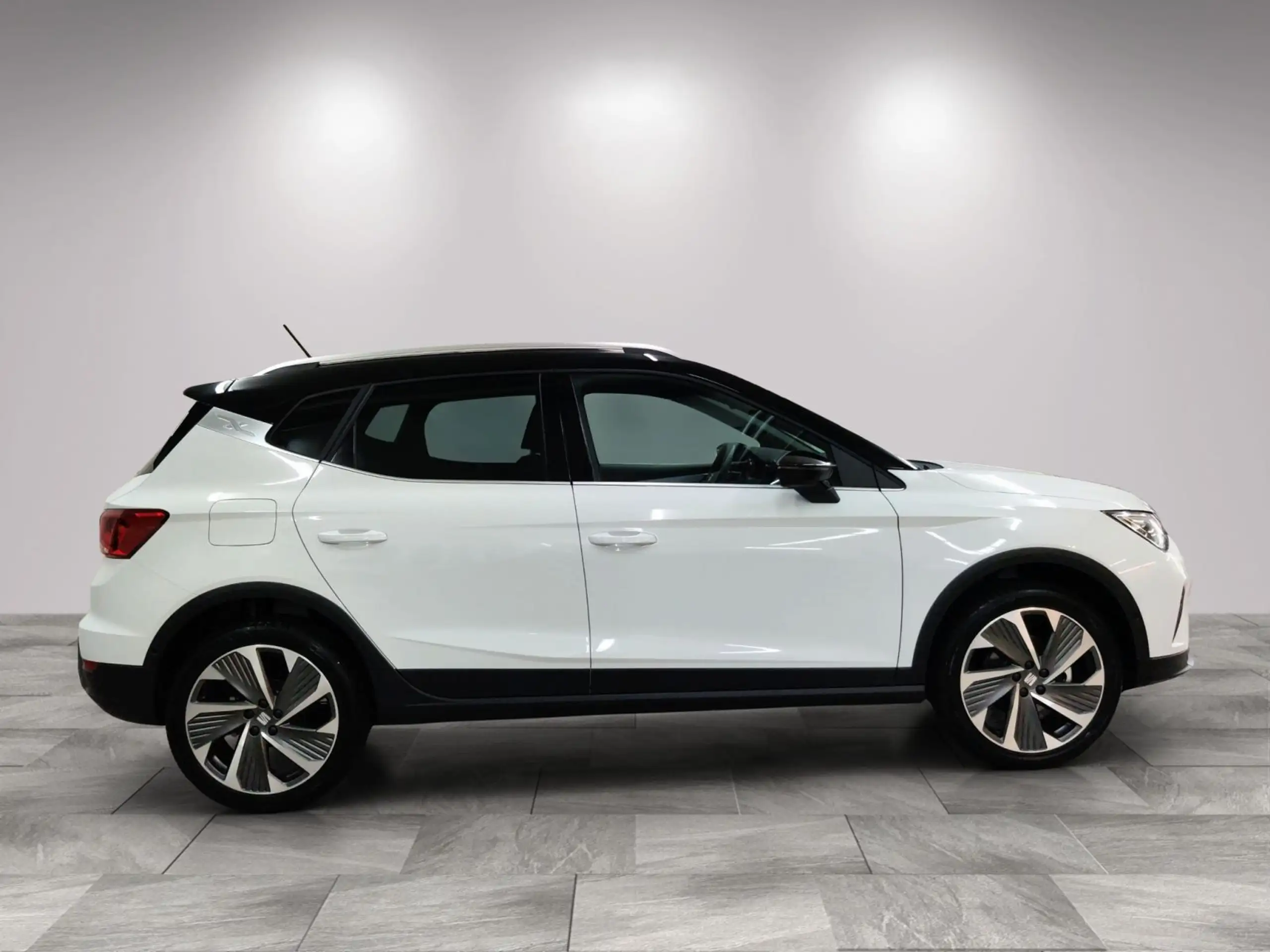 SEAT - Arona