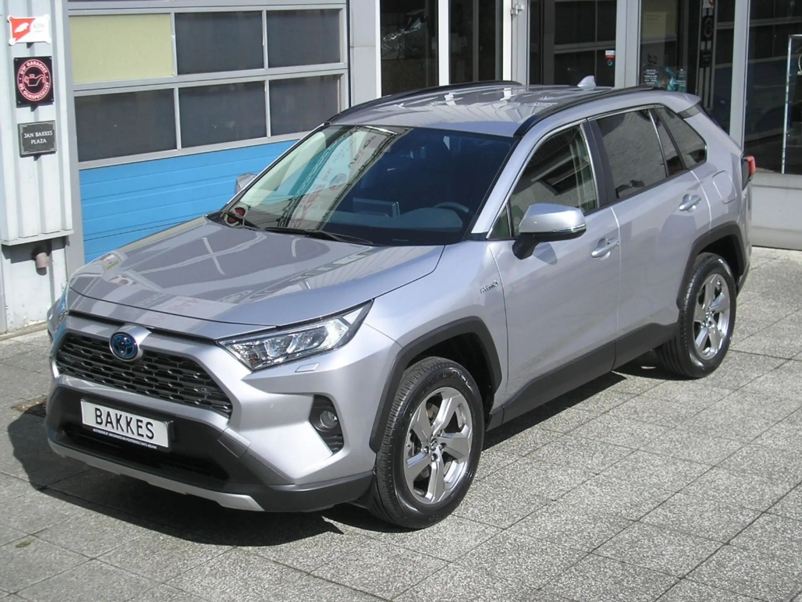 Toyota - RAV 4