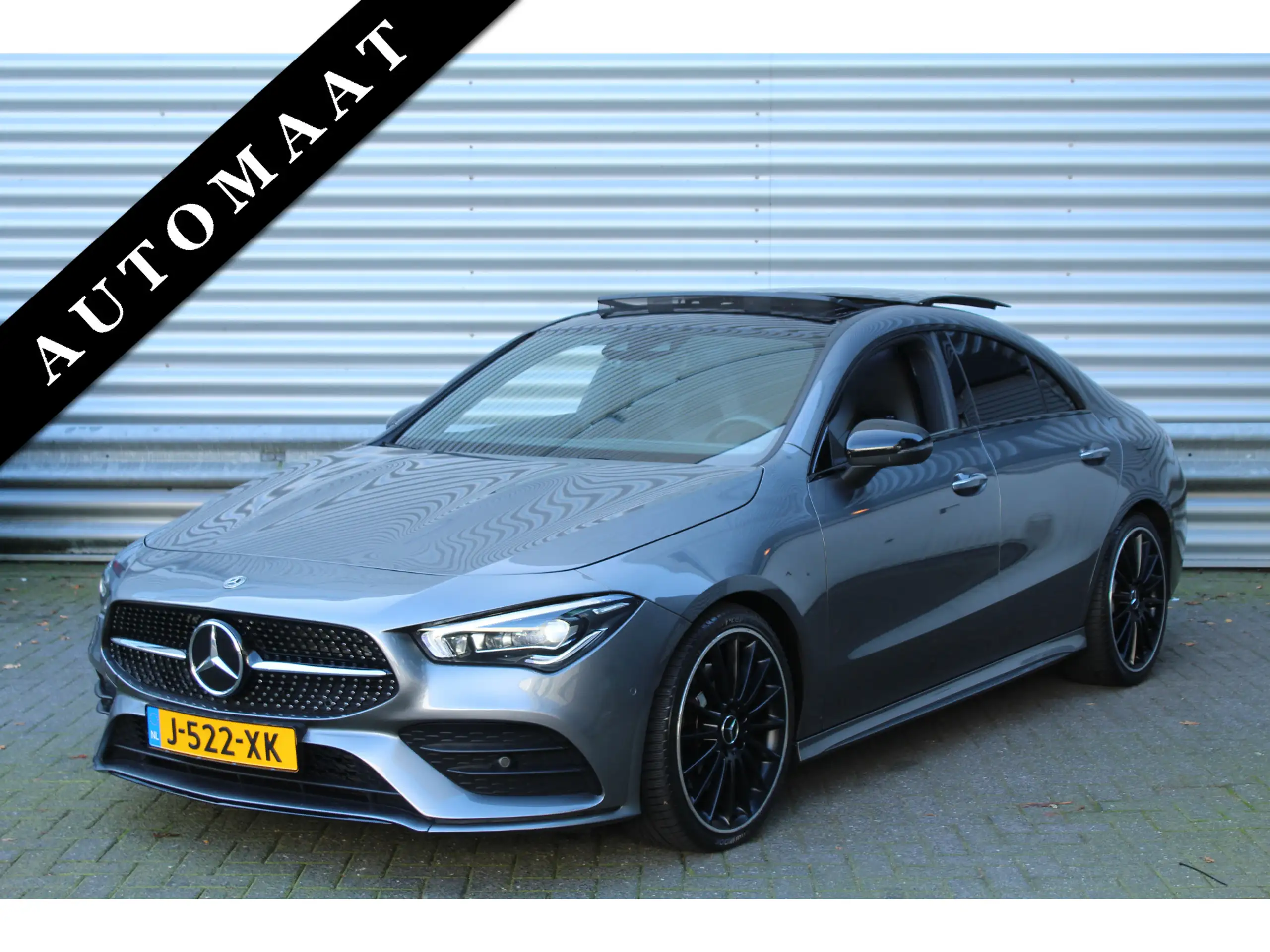 Mercedes-Benz - CLA 200