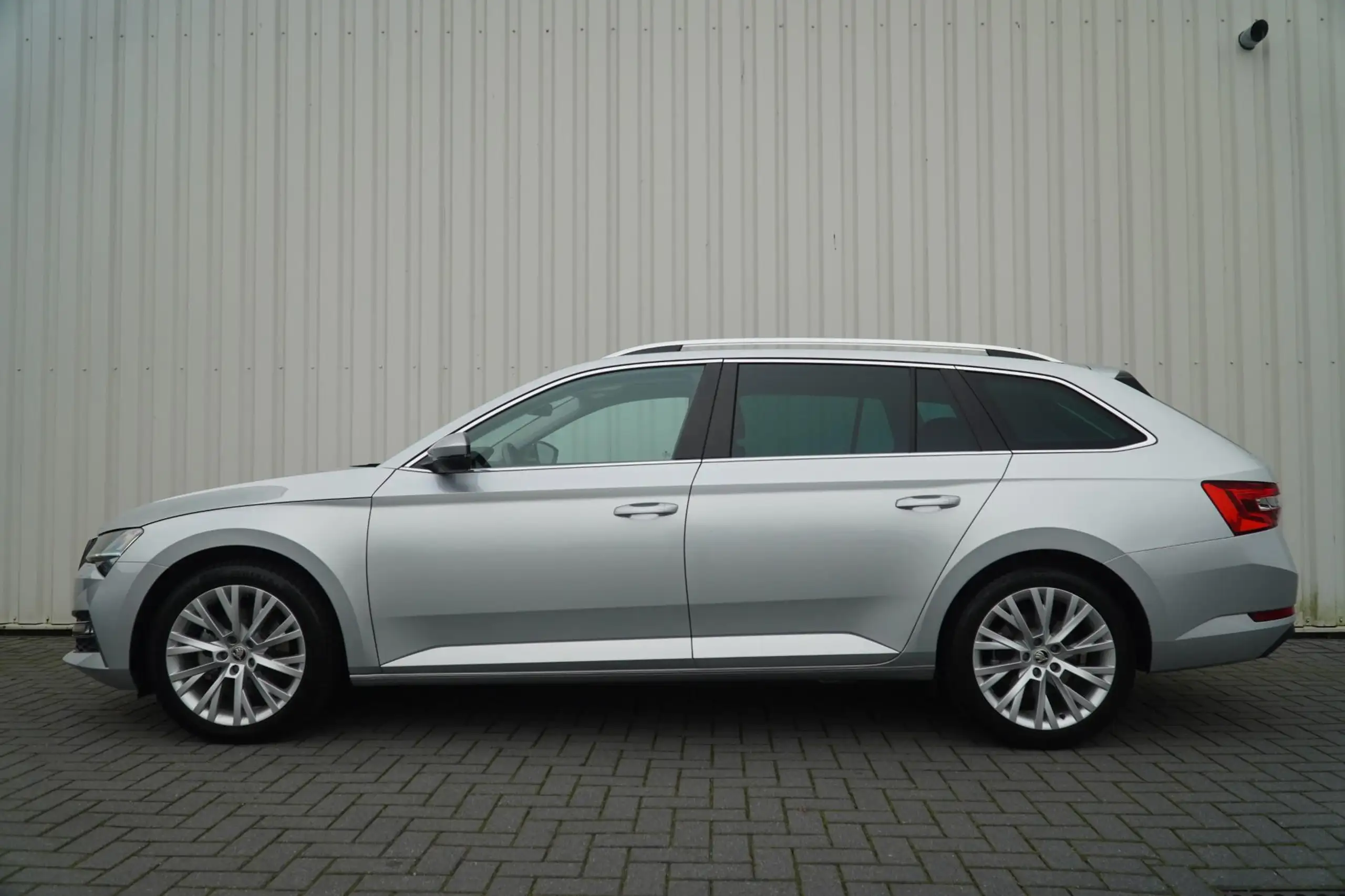 Skoda - Superb