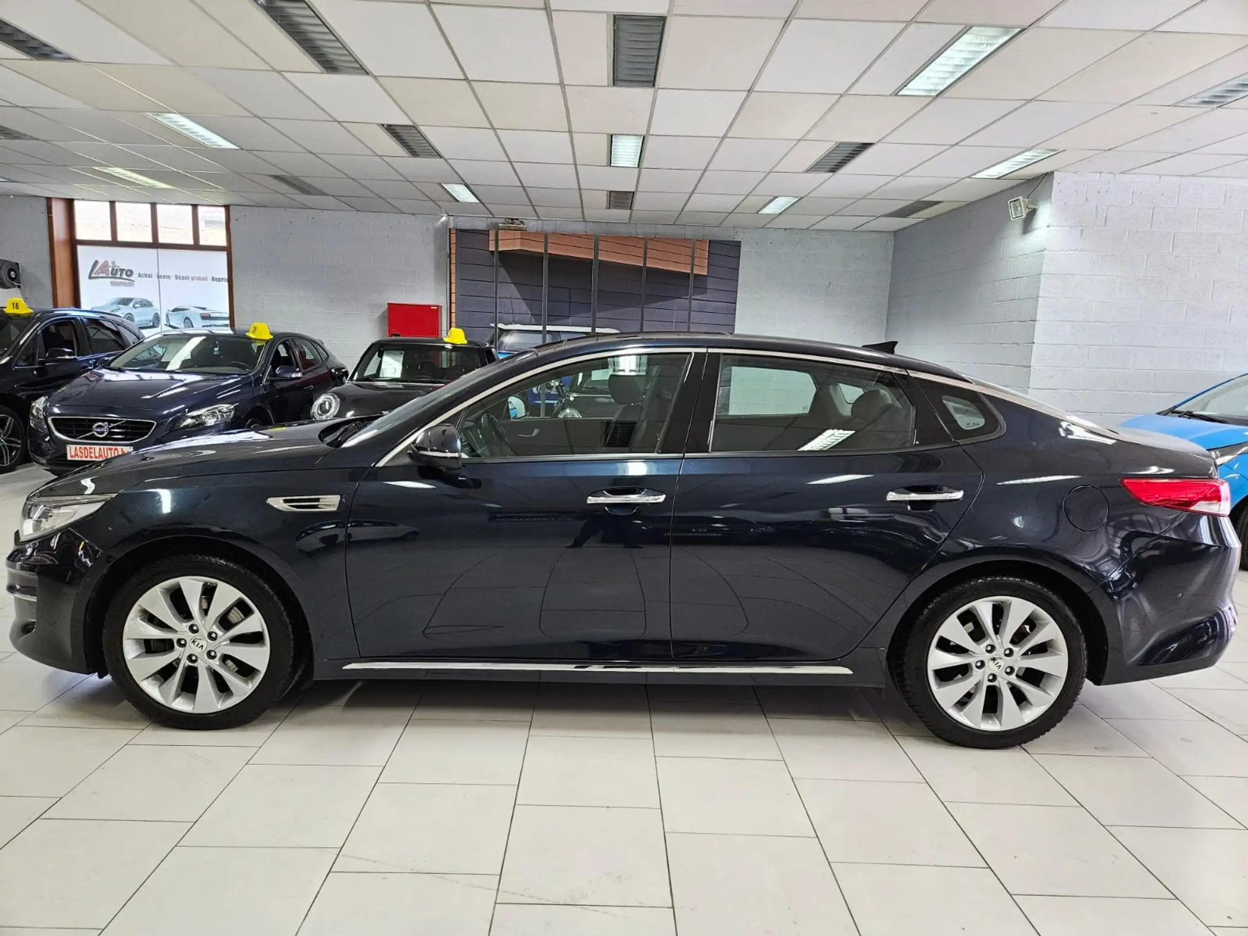 Kia - Optima