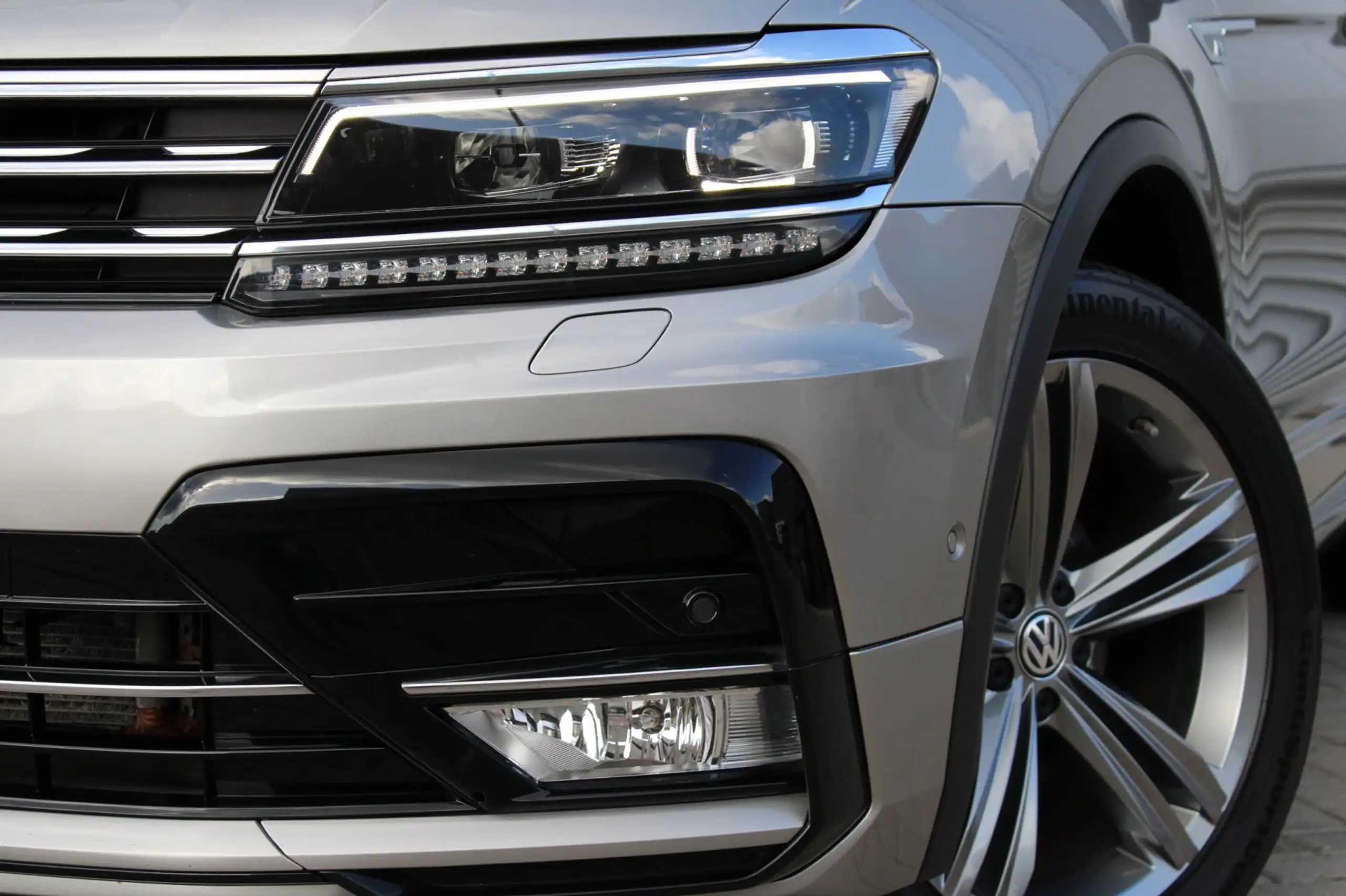 Volkswagen - Tiguan