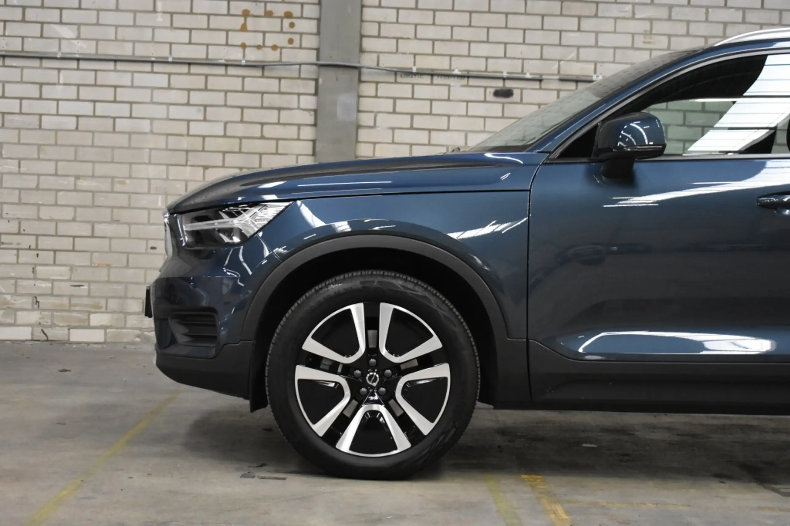 Volvo - XC40