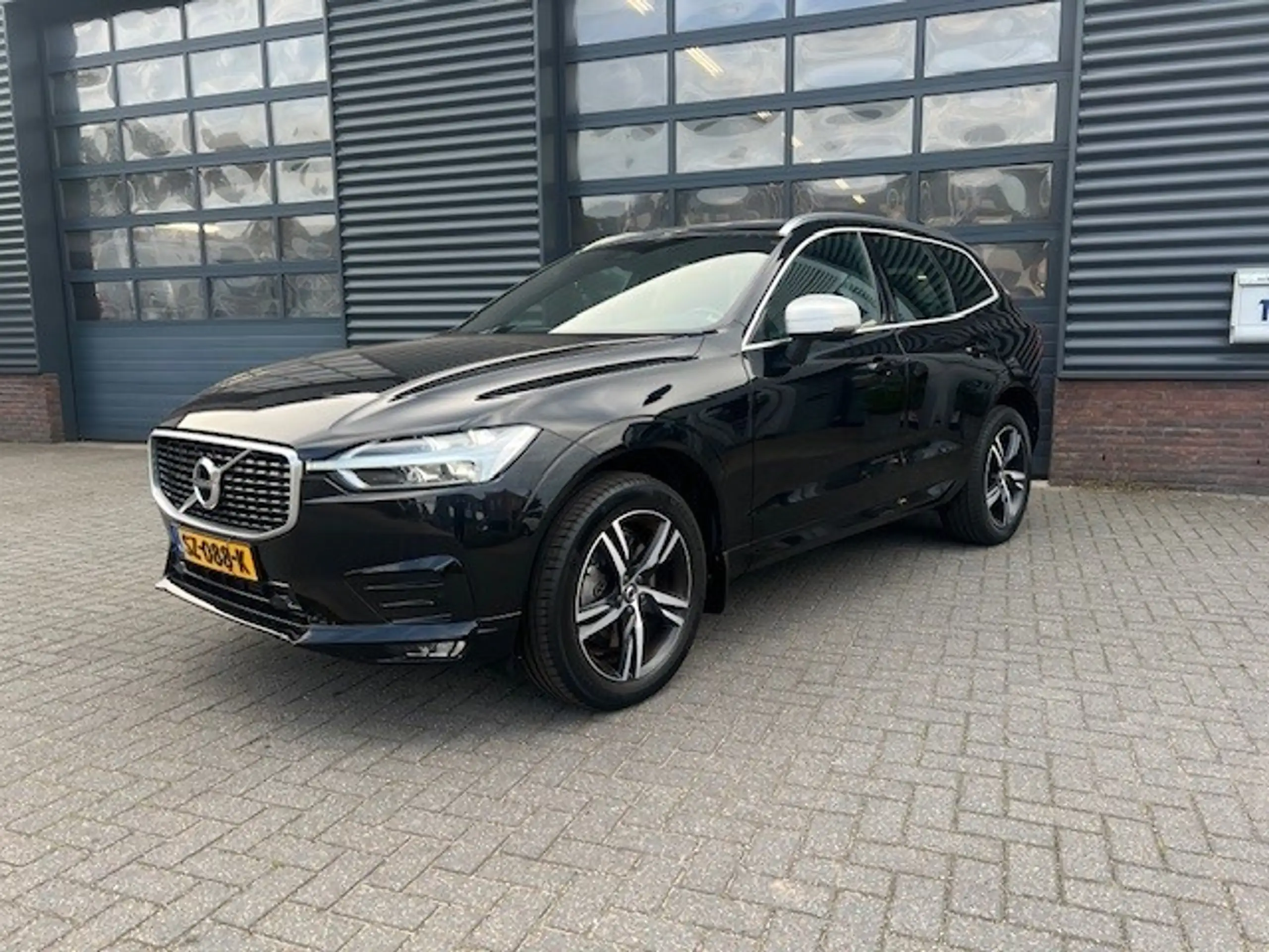 Volvo - XC60