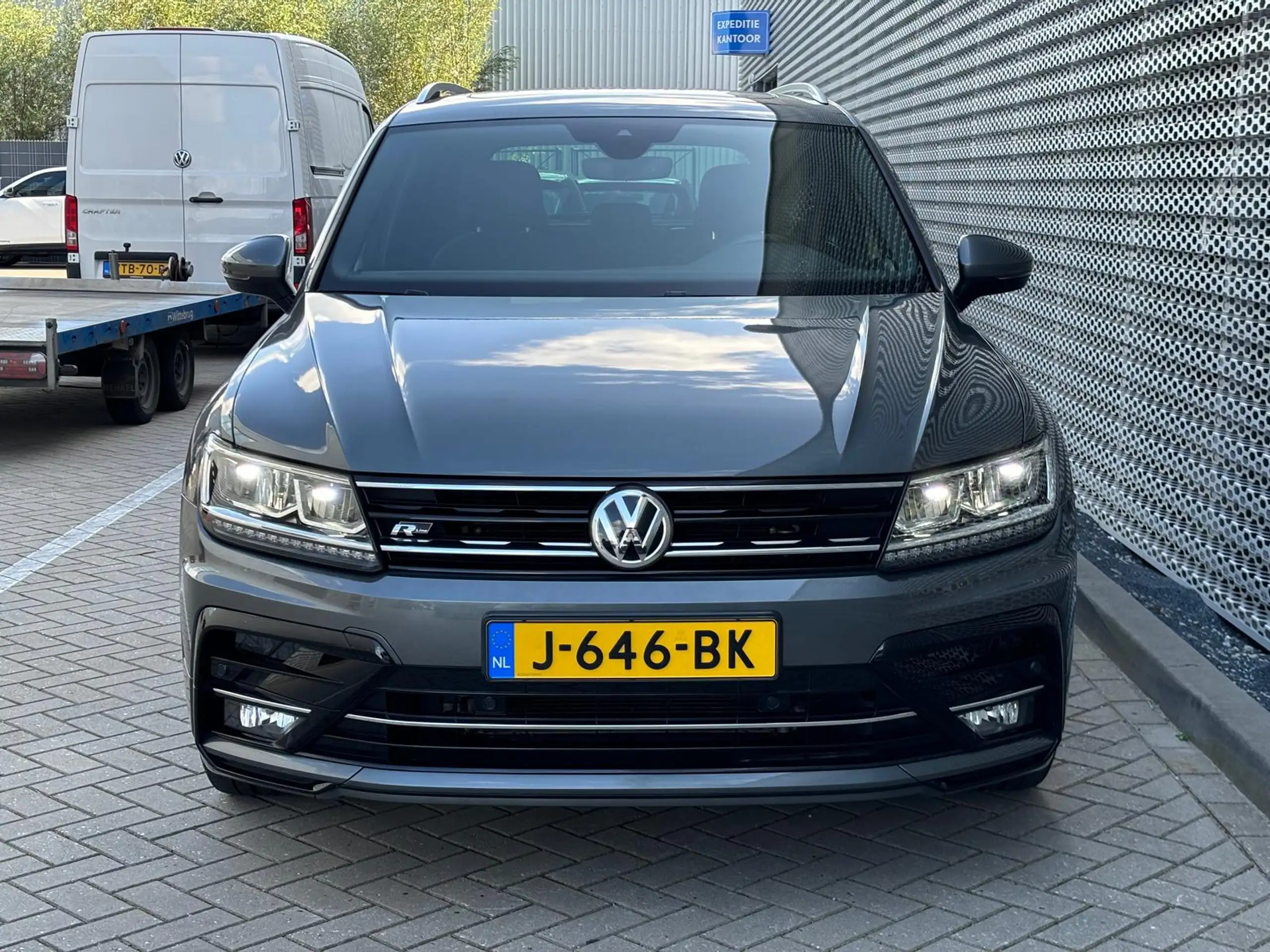 Volkswagen - Tiguan