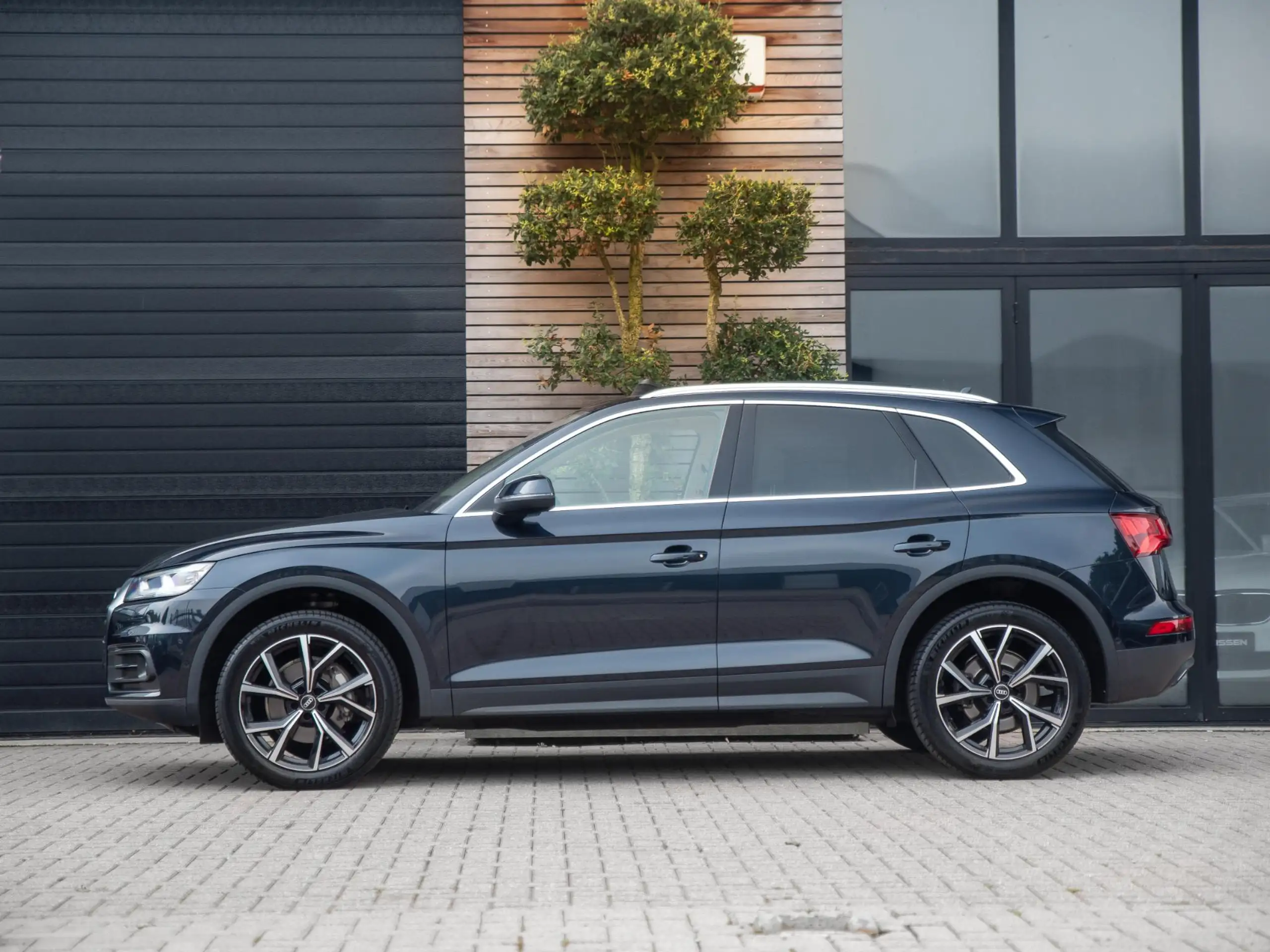 Audi - Q5