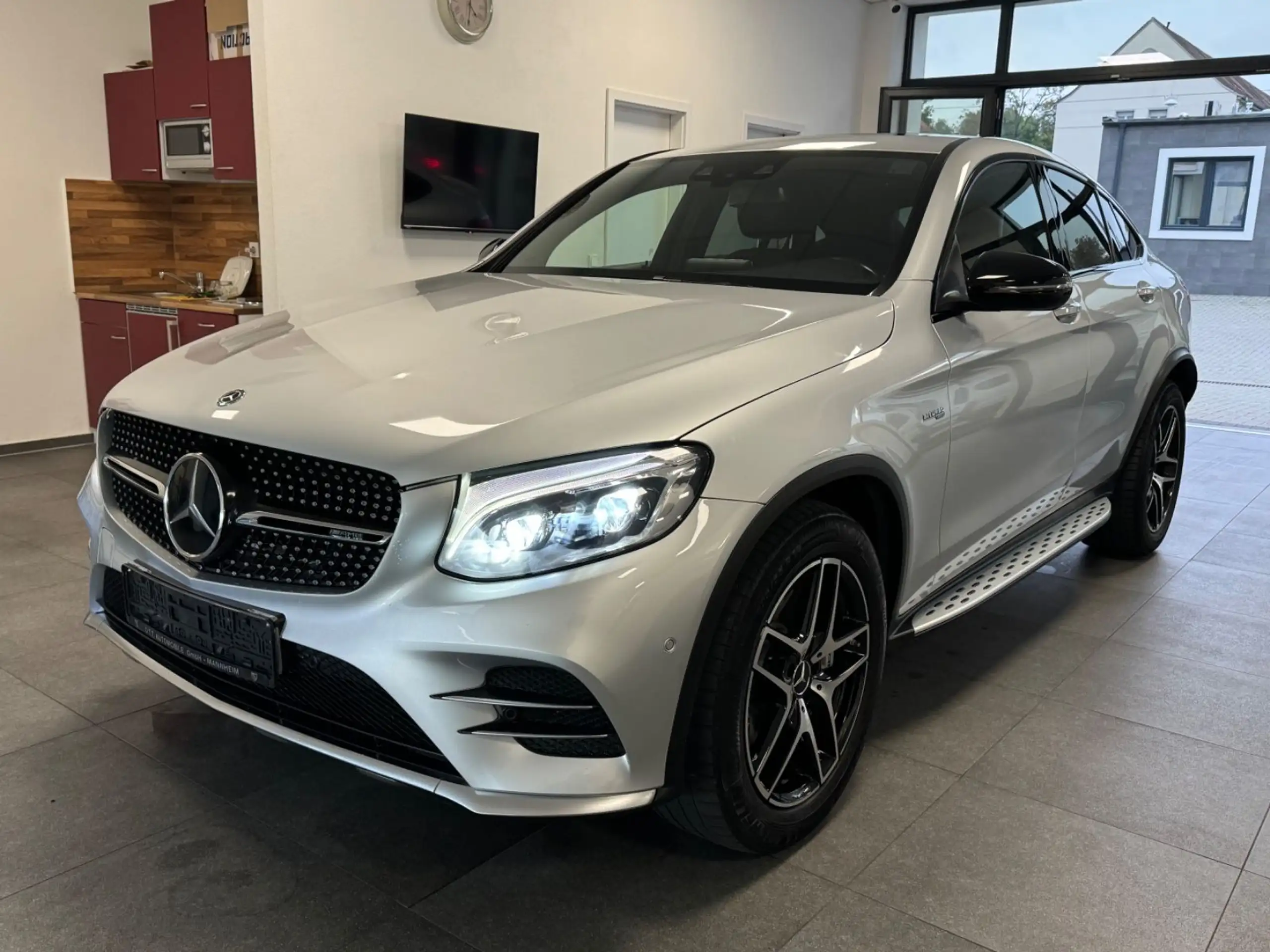 Mercedes-Benz - GLC 43 AMG