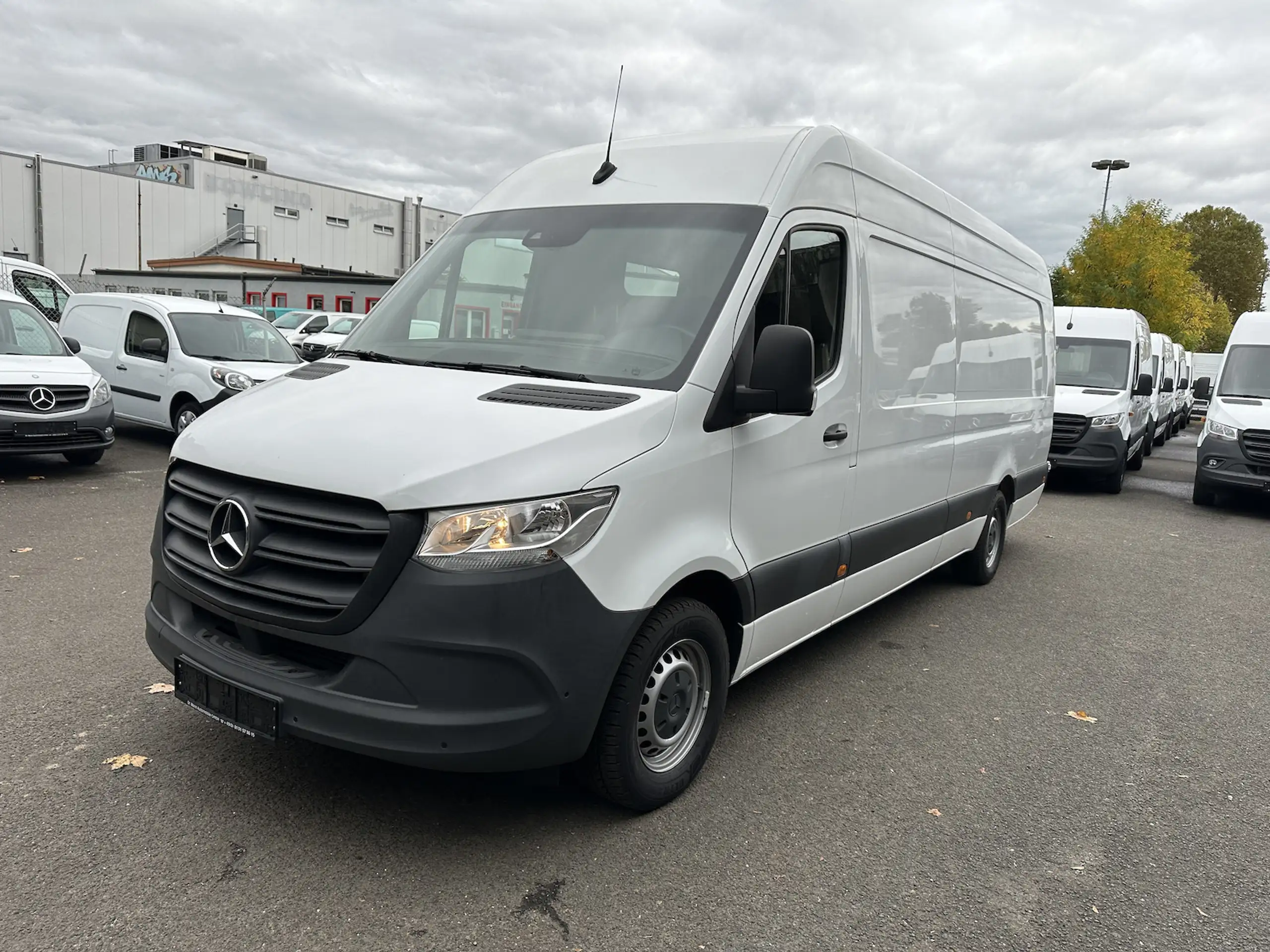 Mercedes-Benz - Sprinter