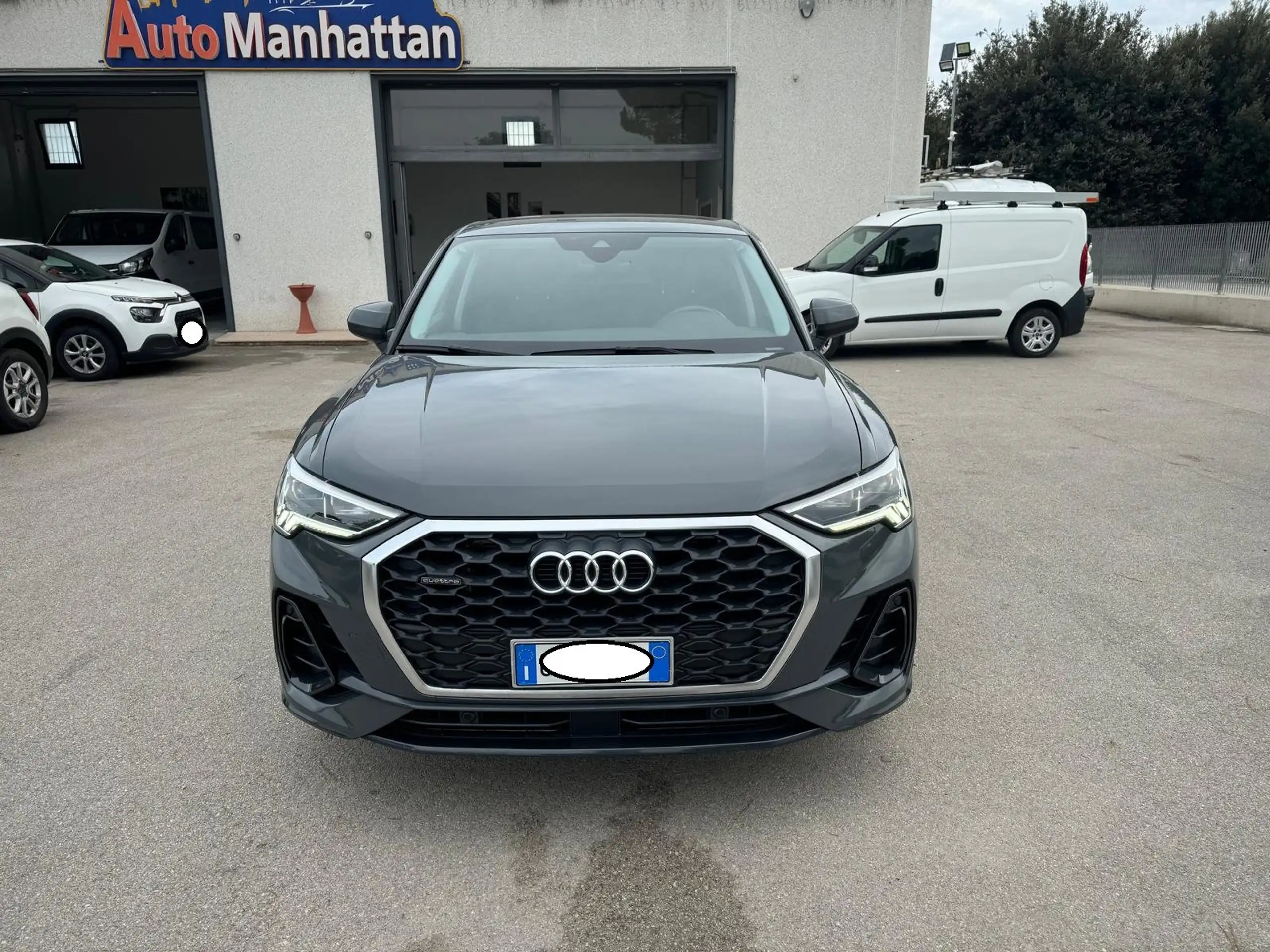 Audi - Q3