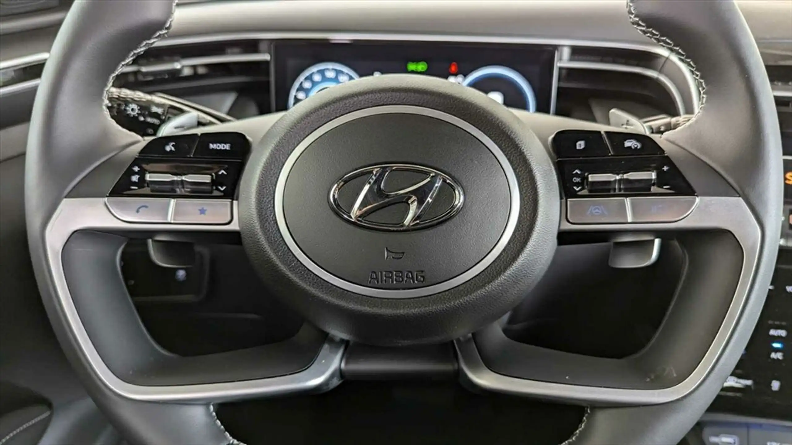 Hyundai - TUCSON