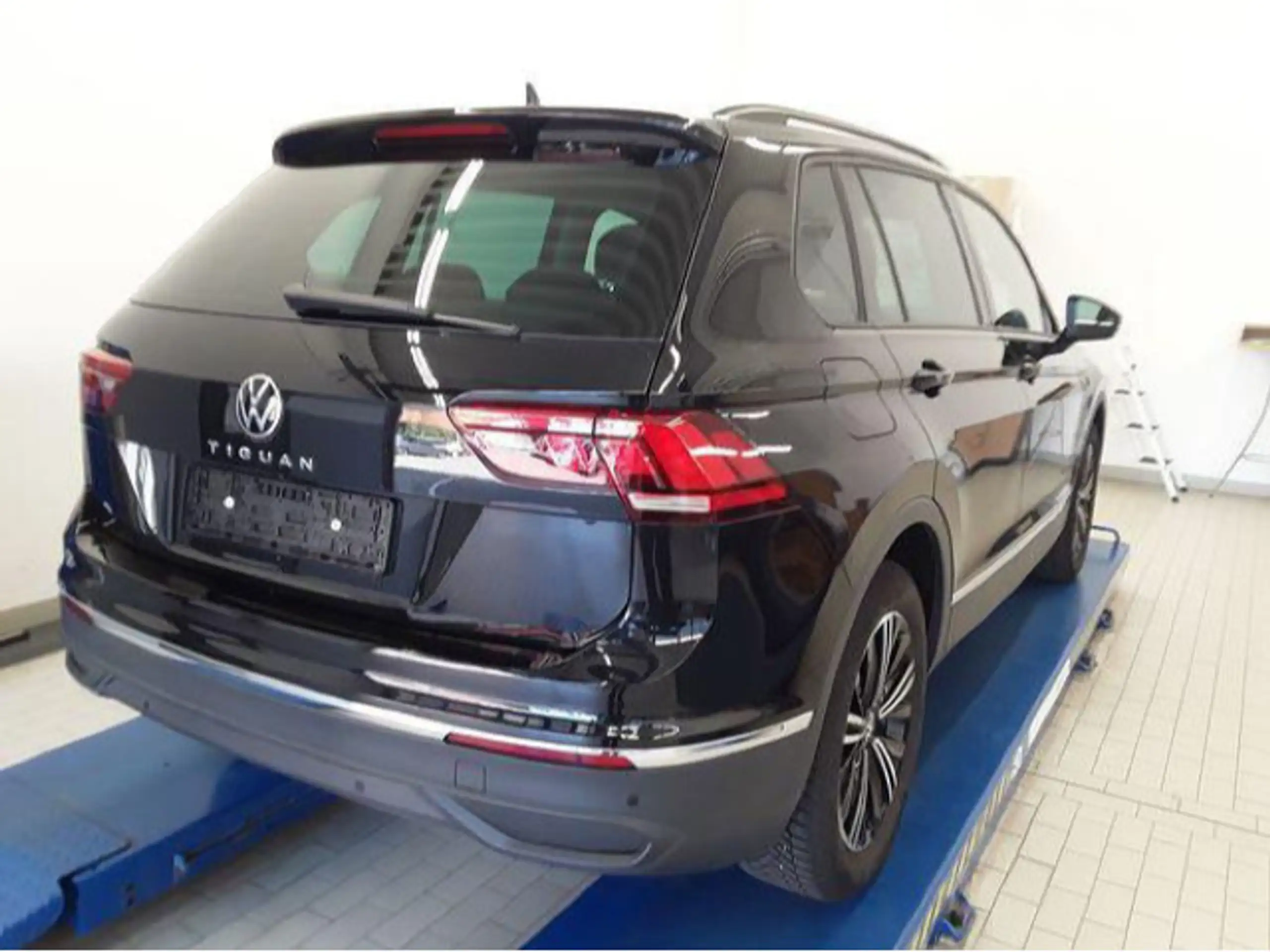 Volkswagen - Tiguan