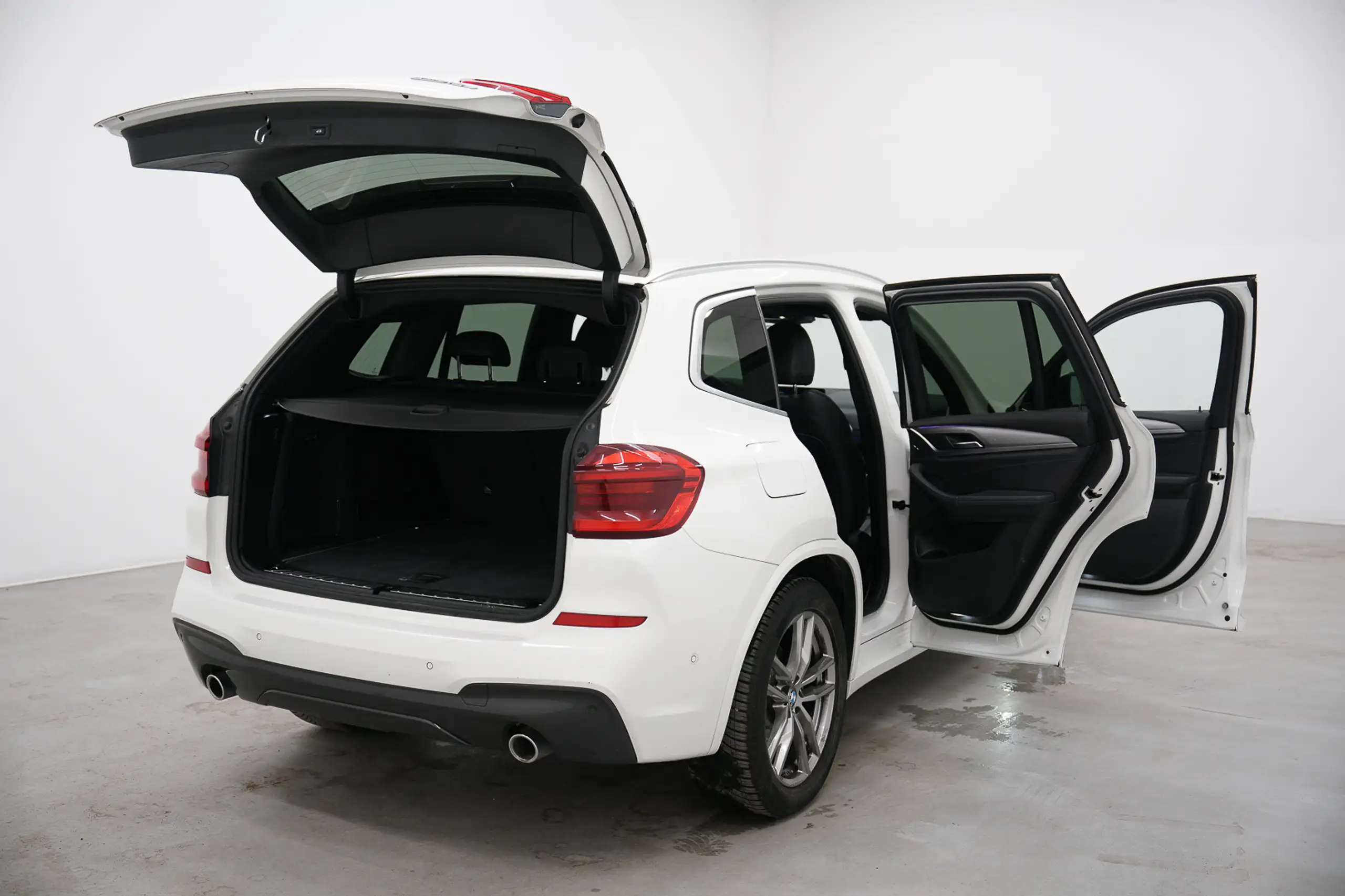 BMW - X3