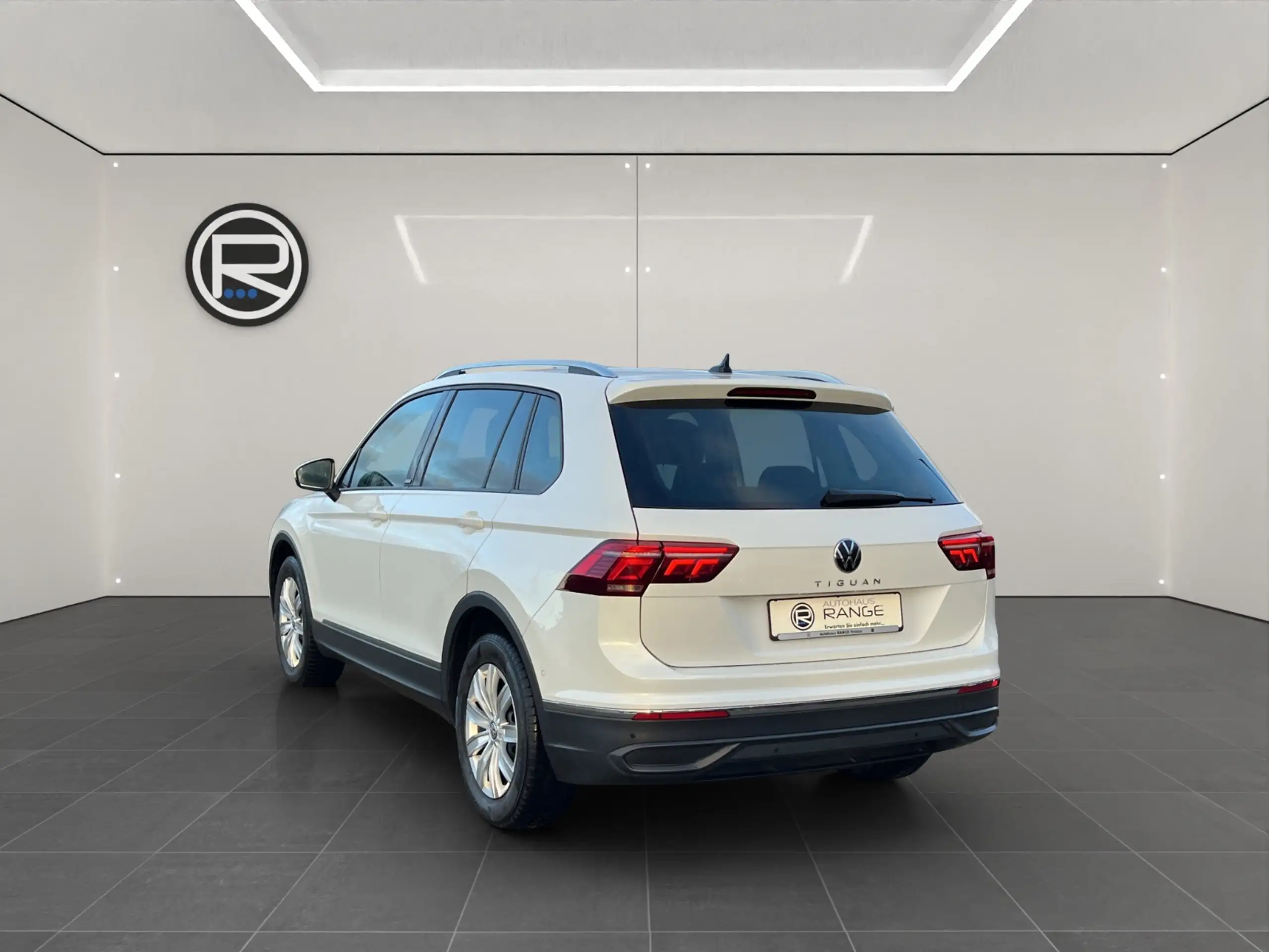 Volkswagen - Tiguan