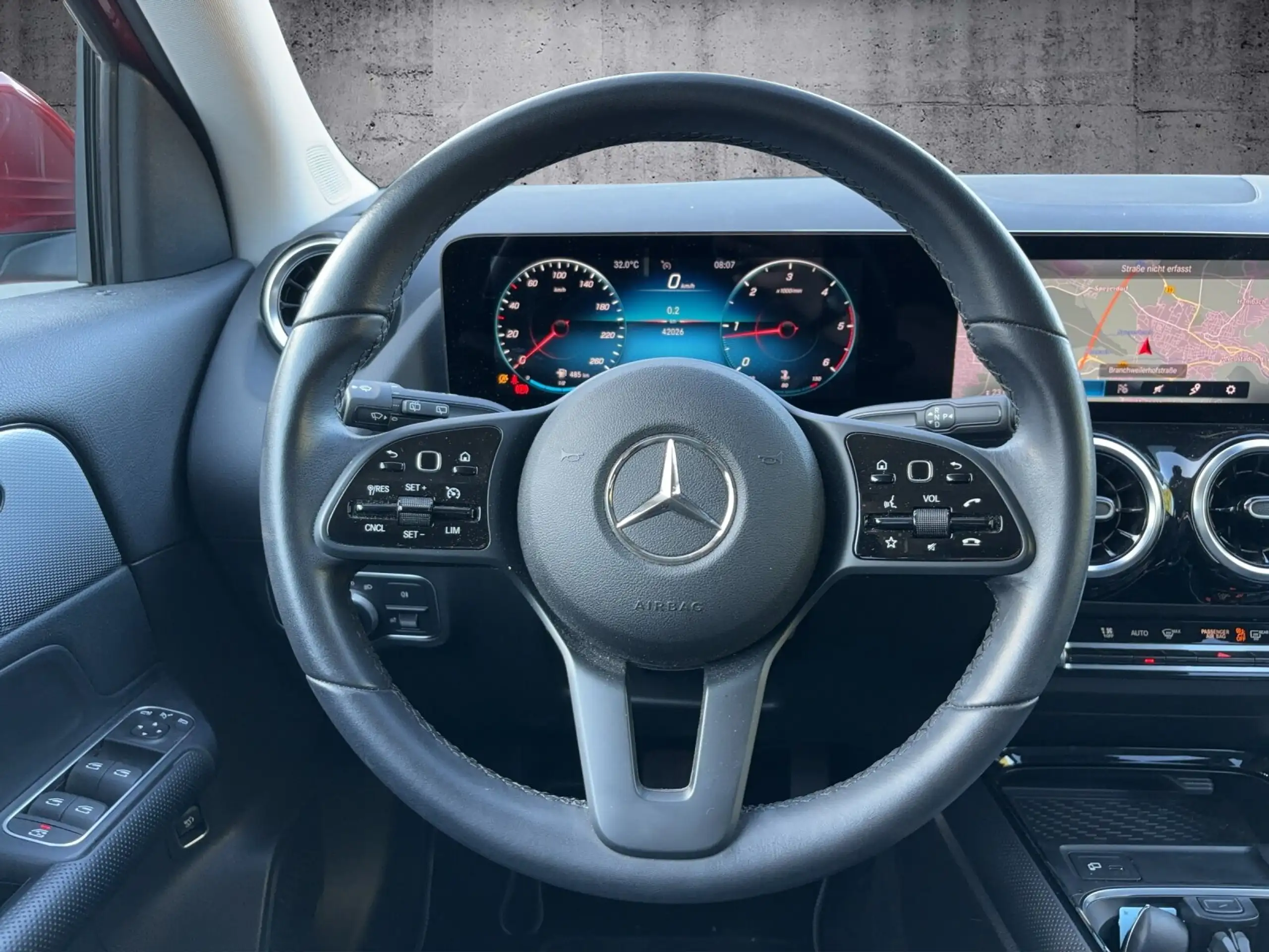 Mercedes-Benz - GLA 200