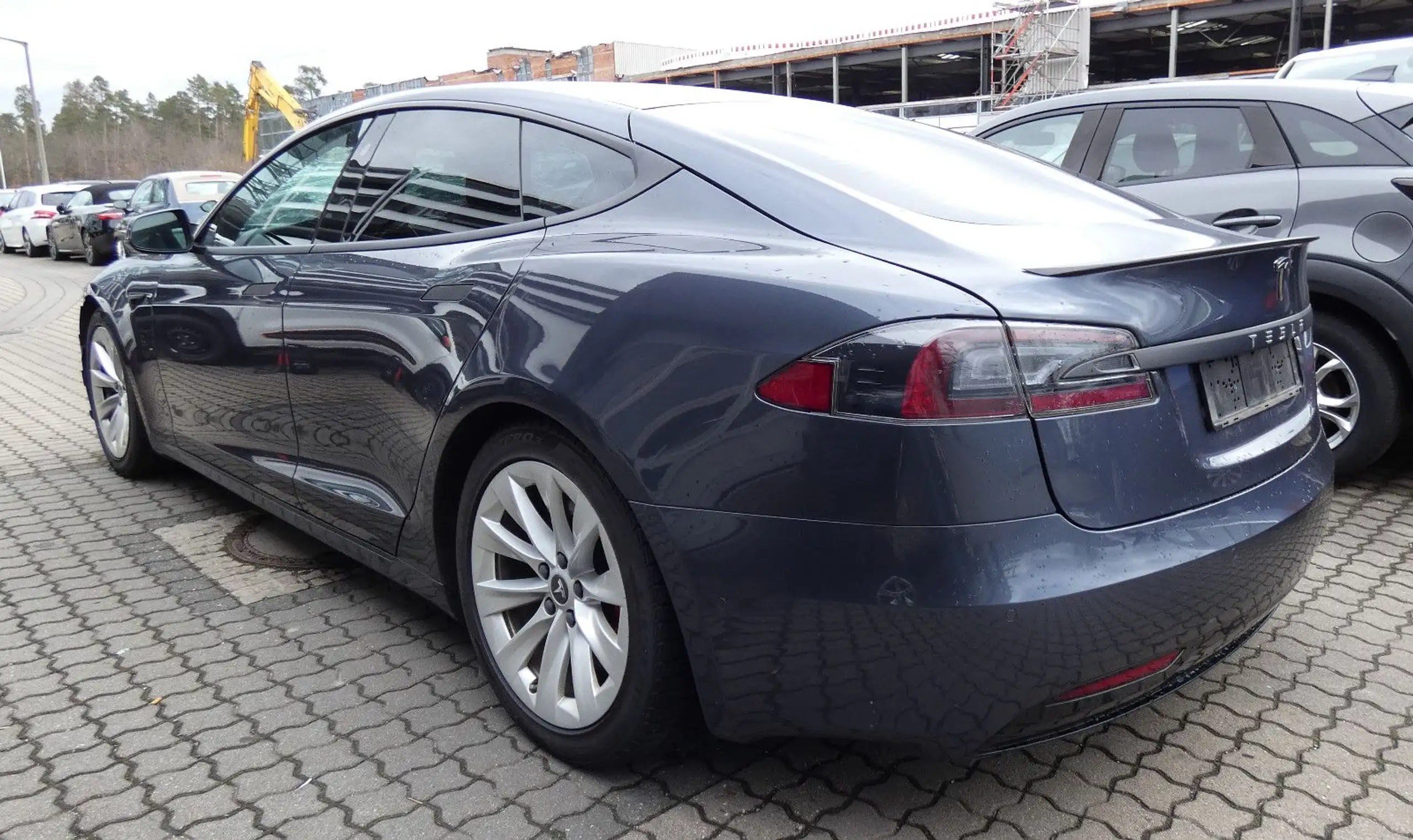 Tesla - Model S