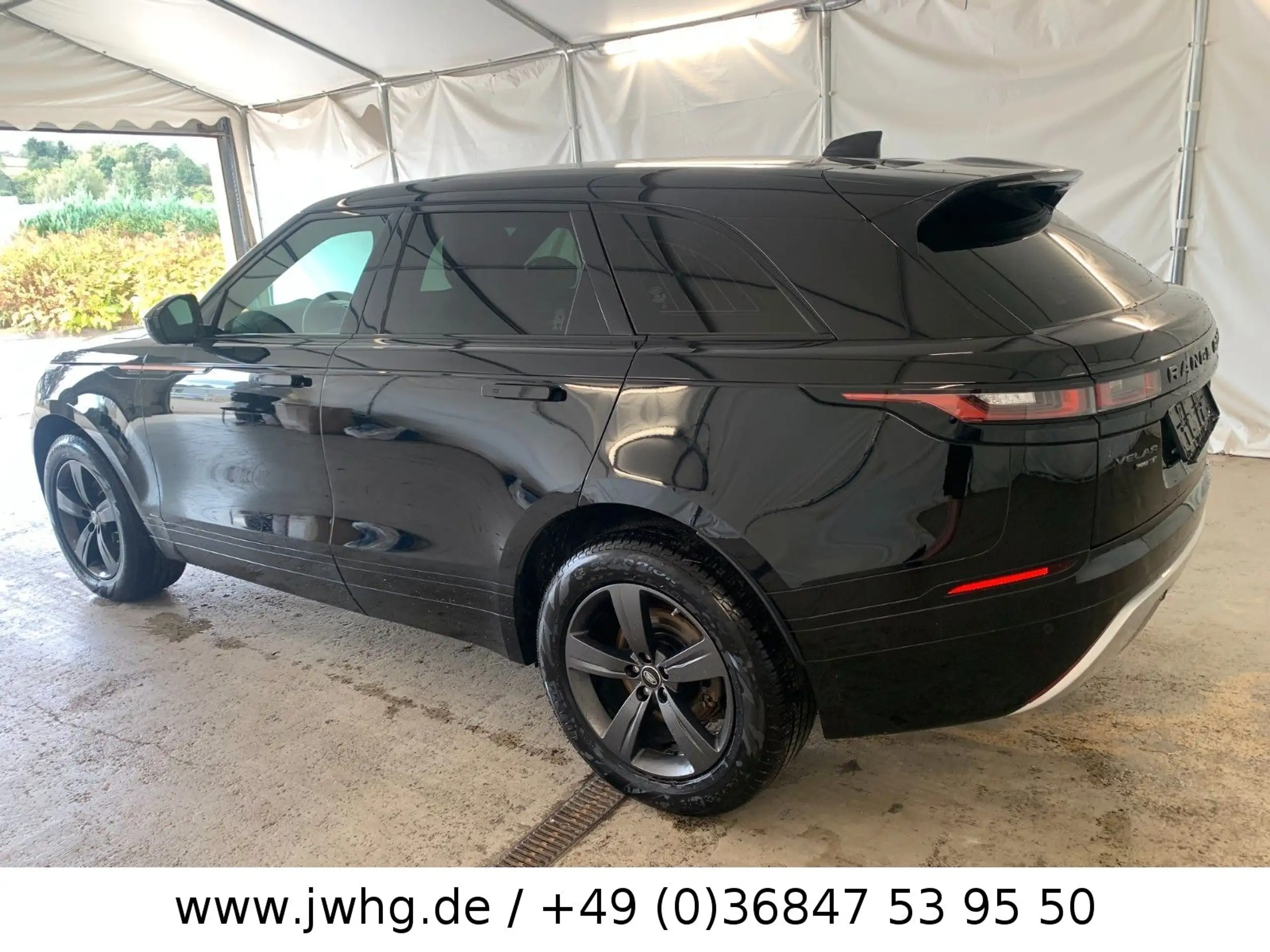 Land Rover - Range Rover Velar