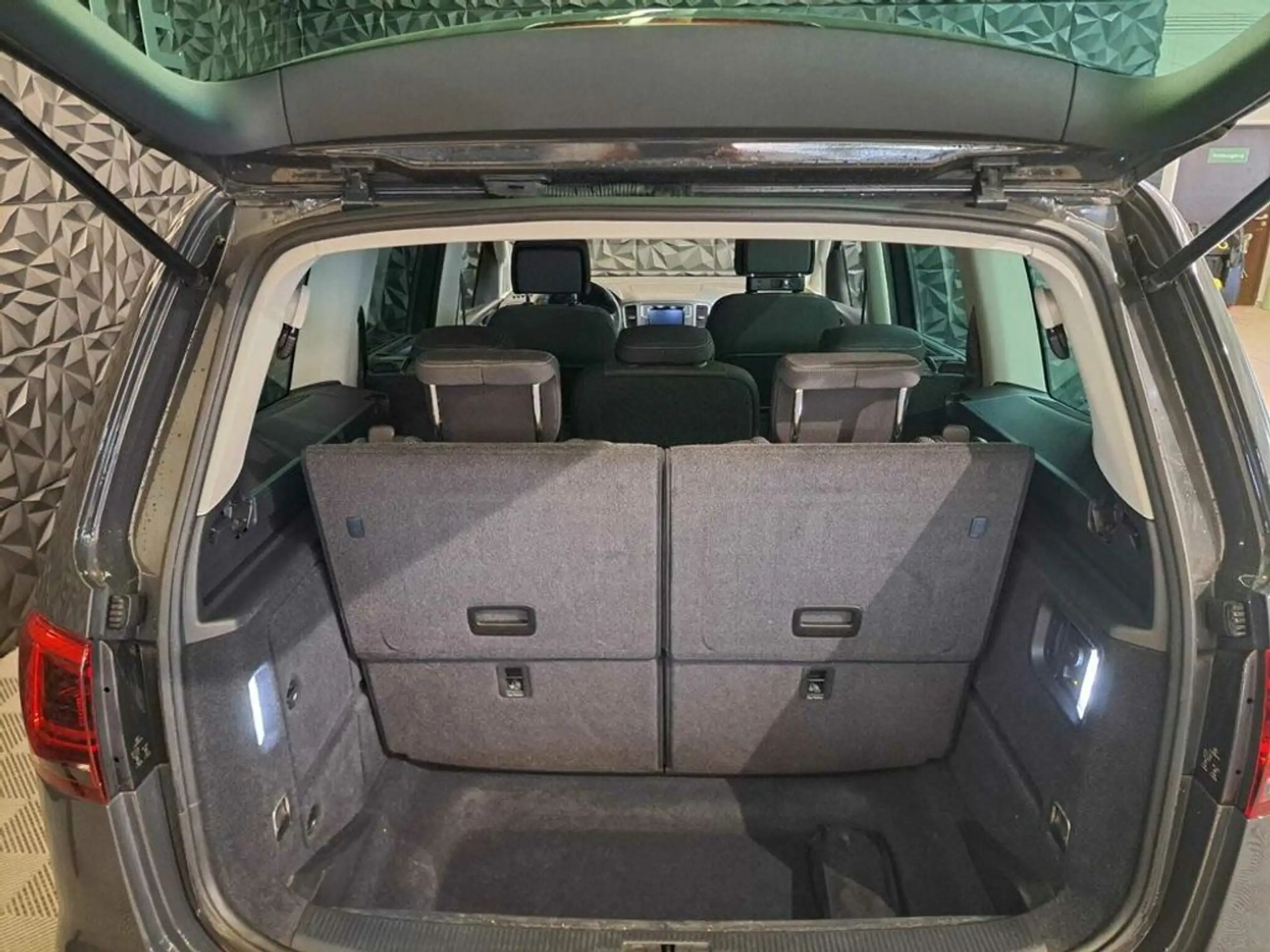 SEAT - Alhambra